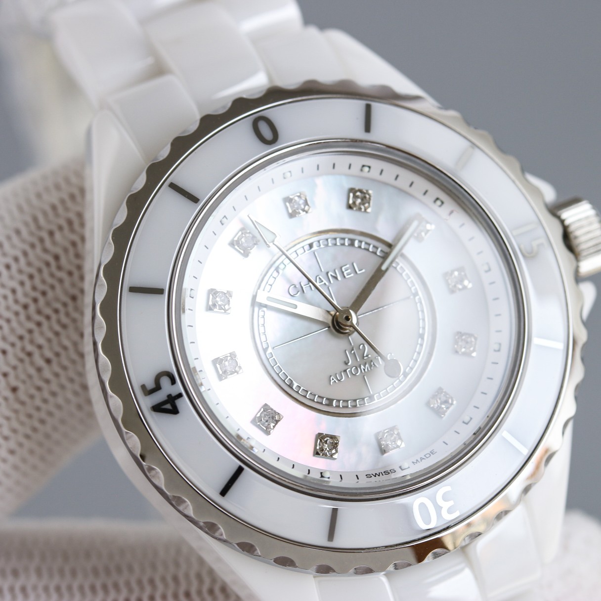 CHANEL J12 33mm - Ceramic - Diamonds(1:1 replica) - Top club