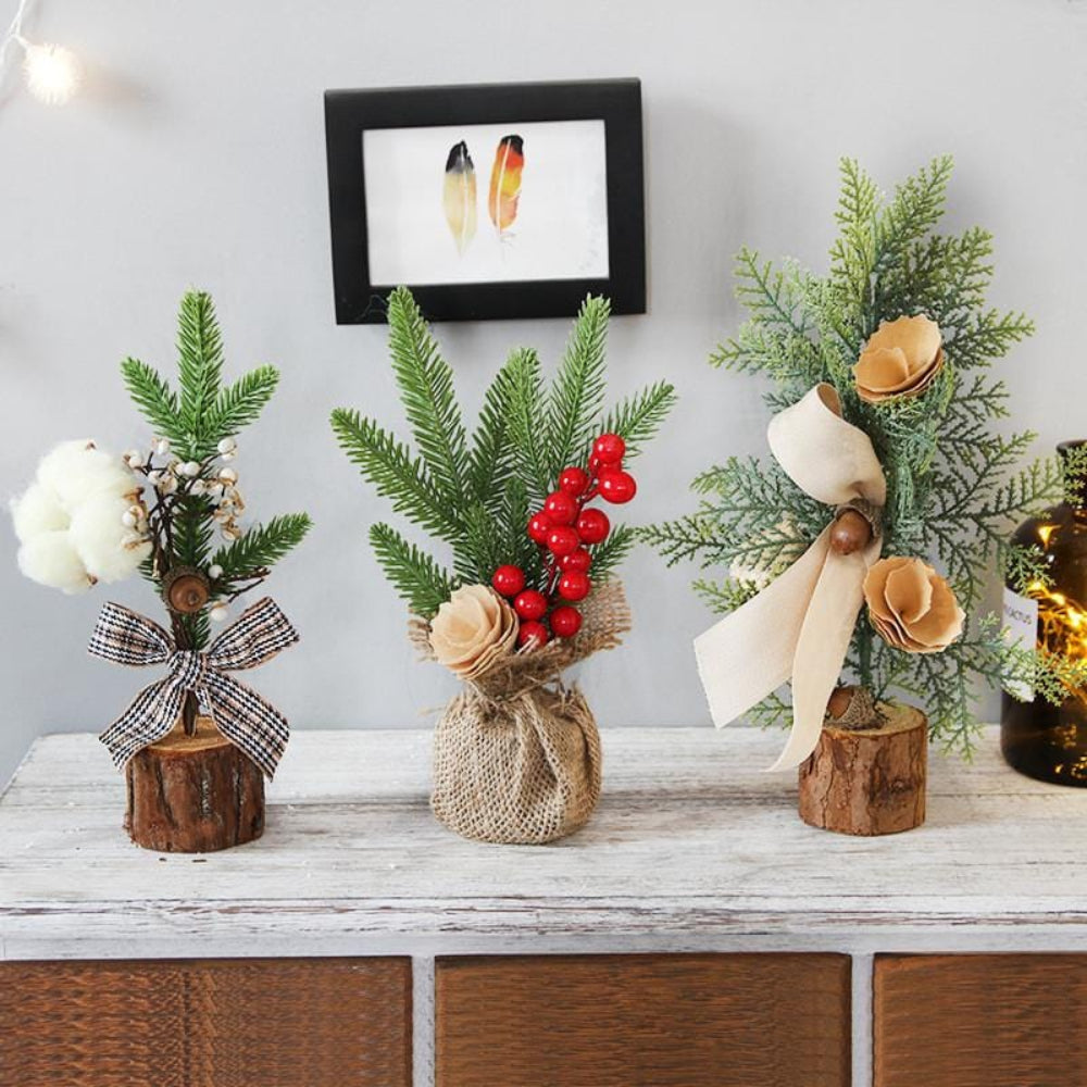 Mini Tafelmodel Kerstboom met Rustieke Basis voor Warme Vakantiedecoratie