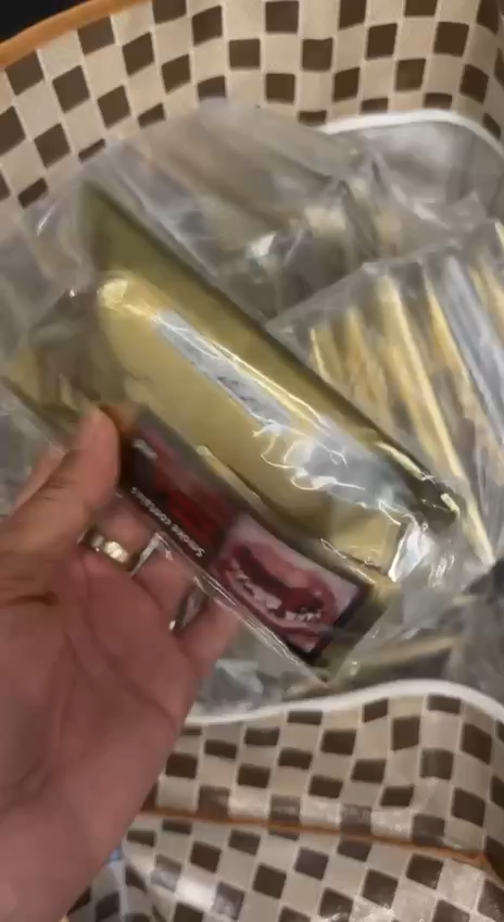 Benson & Hedges Gold Hand Rolling Tobacco 50g（Russian edition）