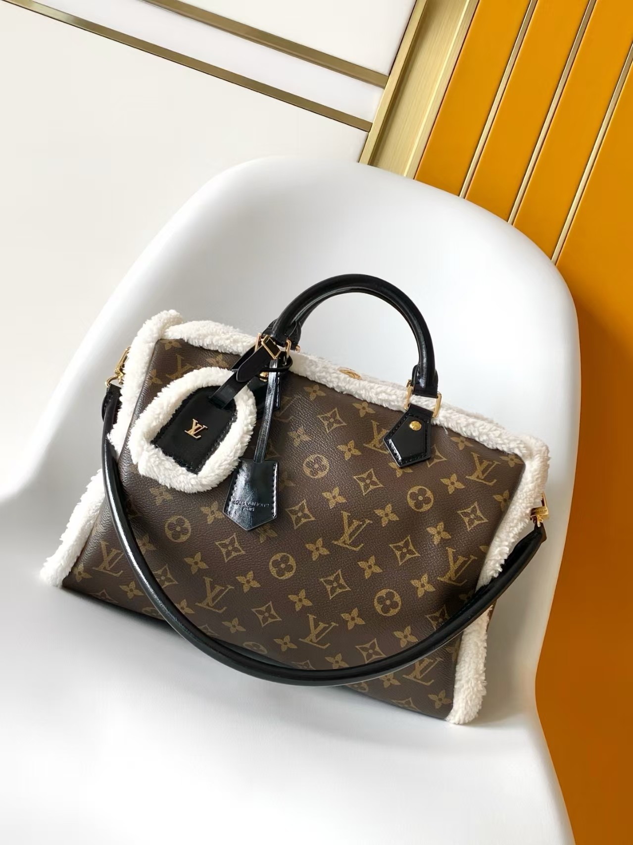 Louis Vuitton Speedy Soft 30 Teddy HandBag1:1High-quality replica