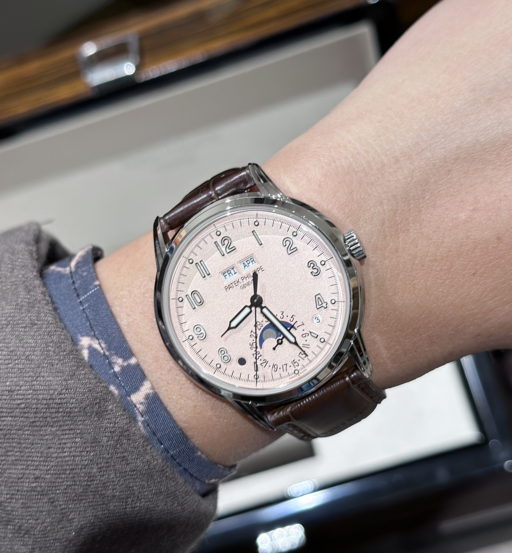 Patek Philippe Replica Watch Complications 5320G Pink Dial GRF 40mm - Top club