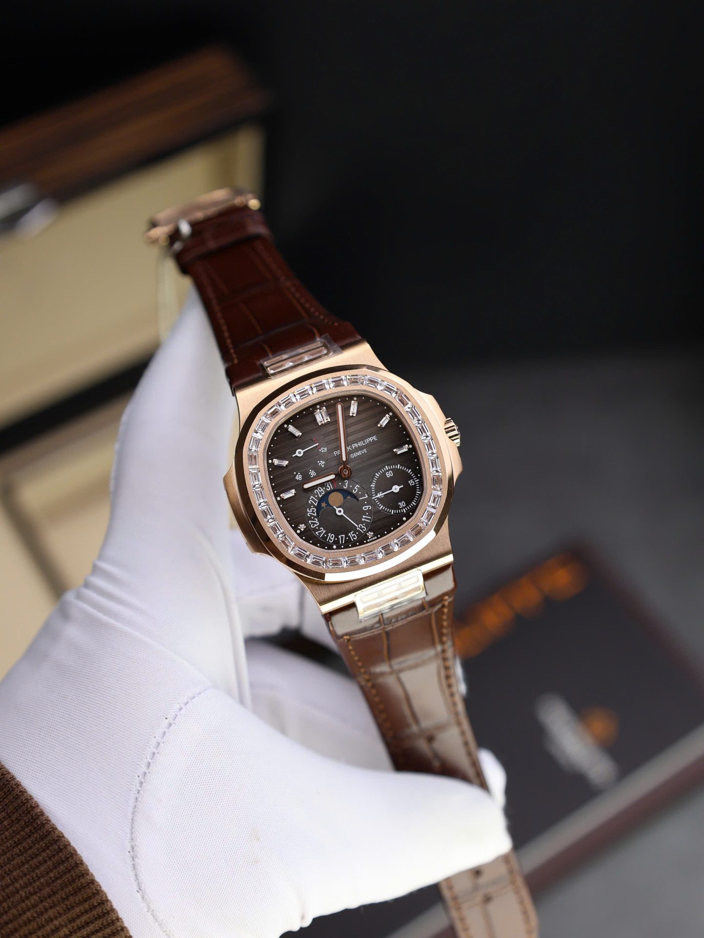 Patek Philippe Nautilus 5724 Rose Gold Replica Watch Full Function PPF Factory 40mm - Elite Watch Atelier
