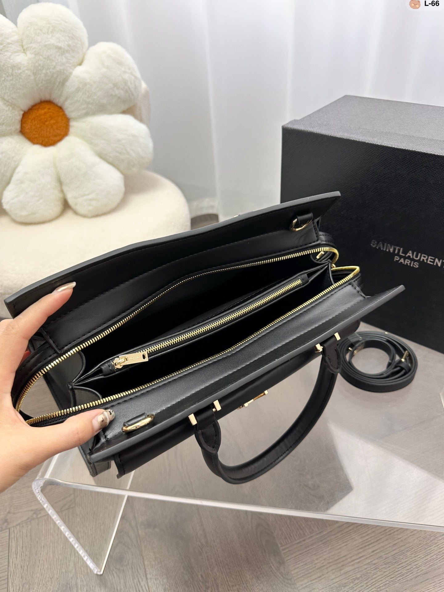 TO – Luxury Bags SLY 2831:1High-quality replica