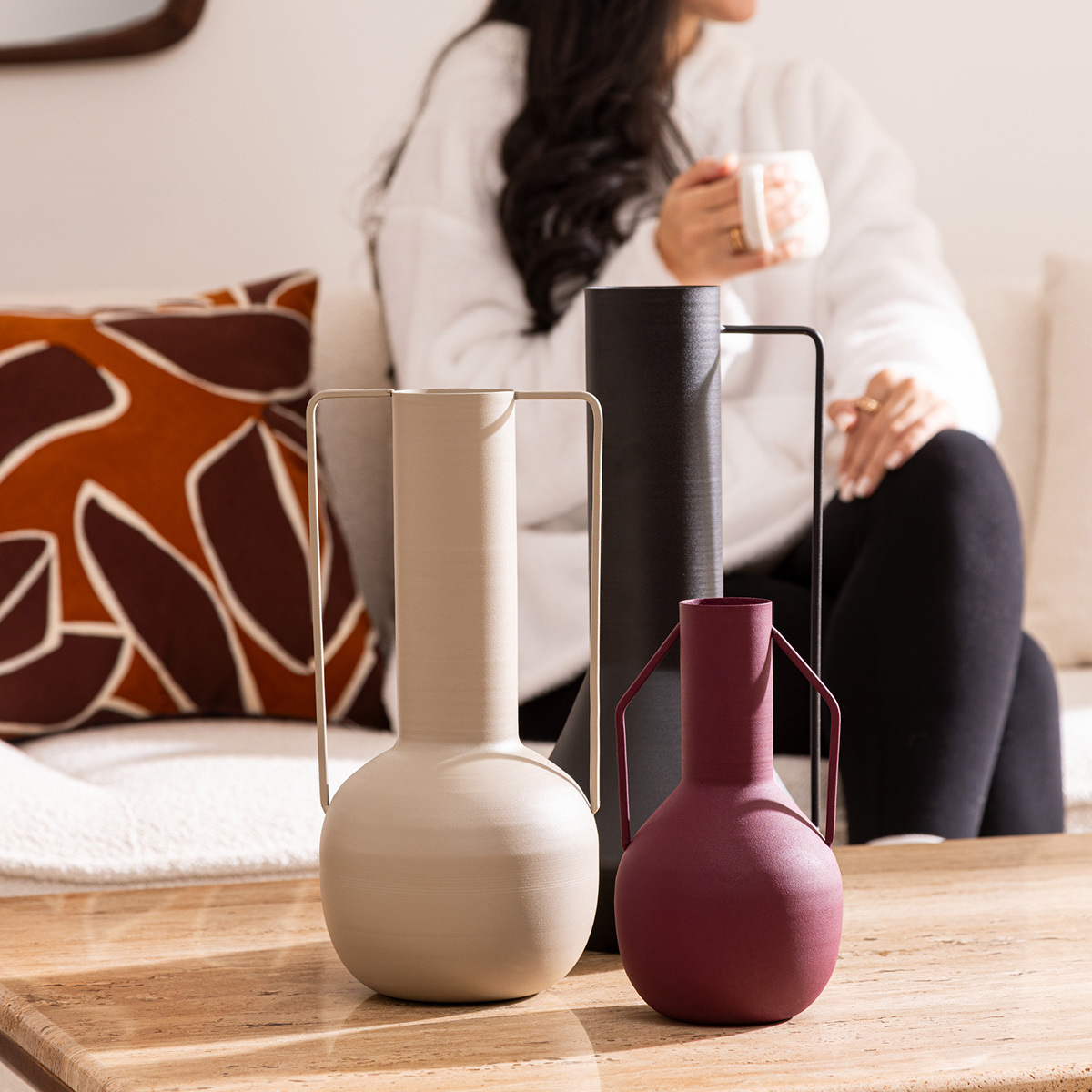 Metal vase "Sylvain" Ruby red, H.20 cm