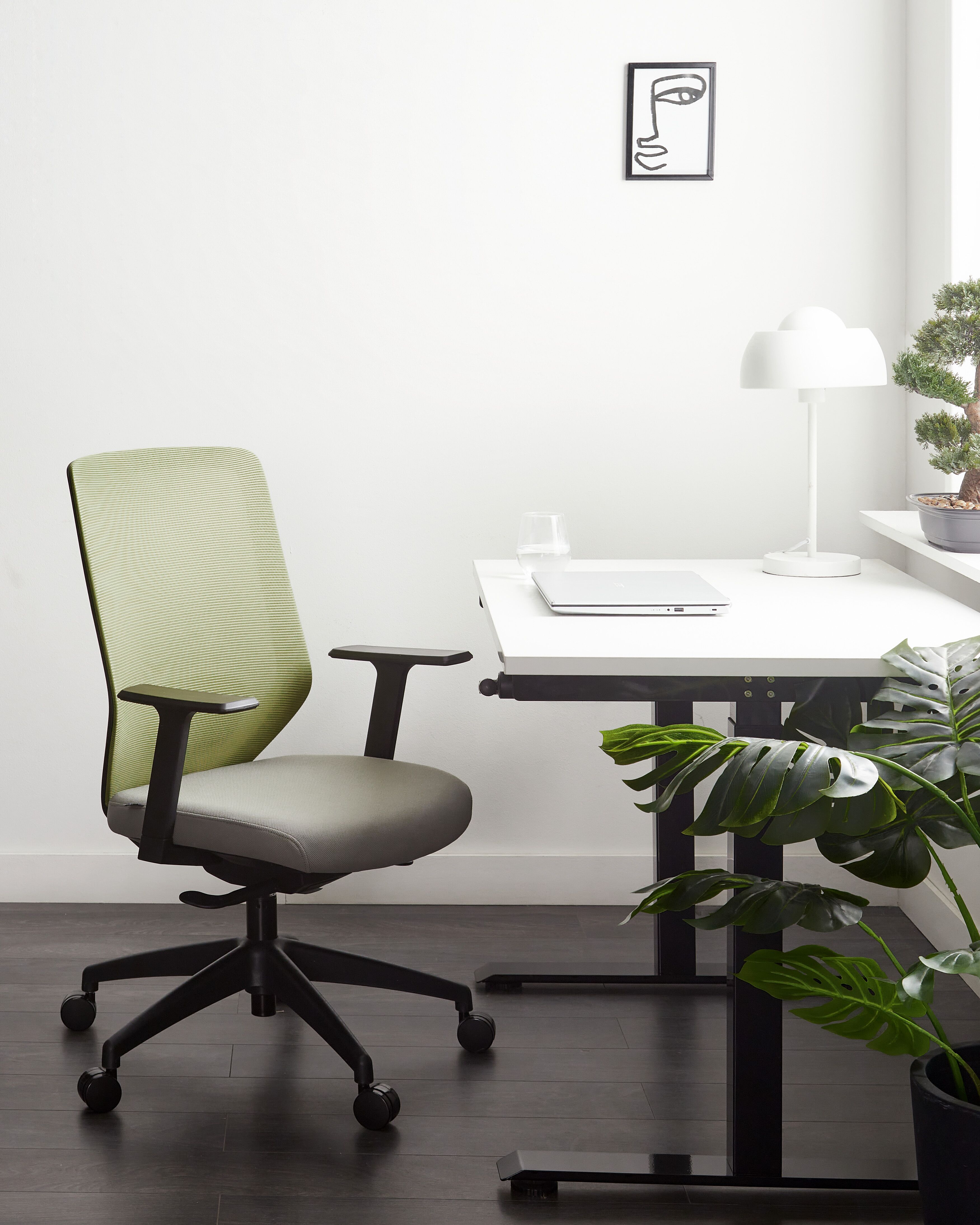 Office Chair VIRTUOSO Light Green
