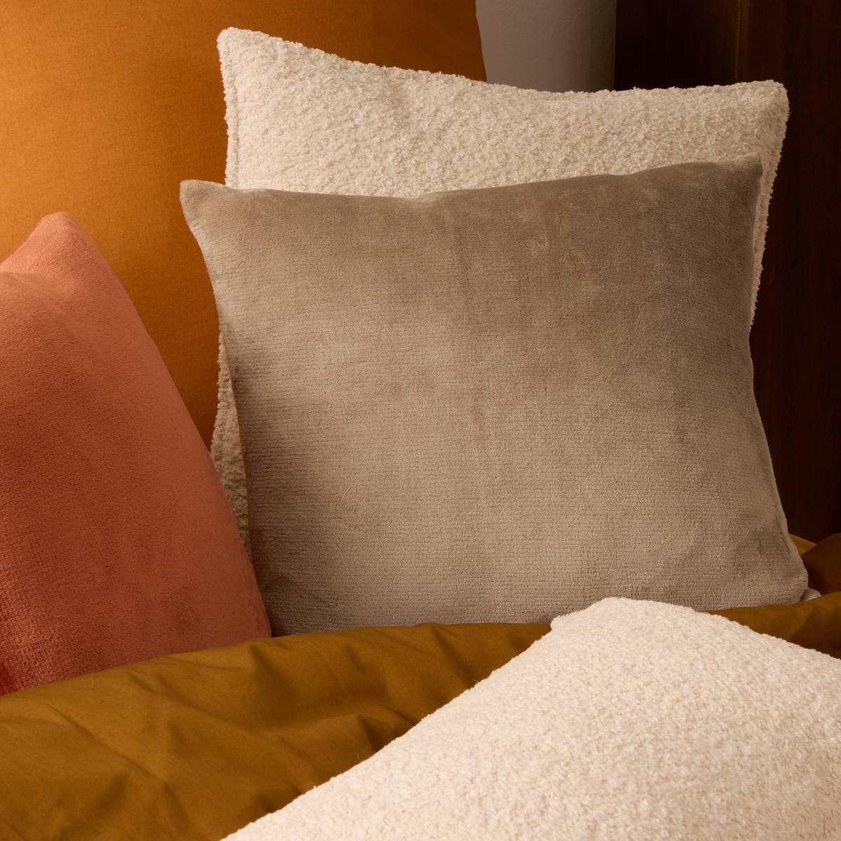 Cushion "Ollis" Beige linen, 38x38 cm