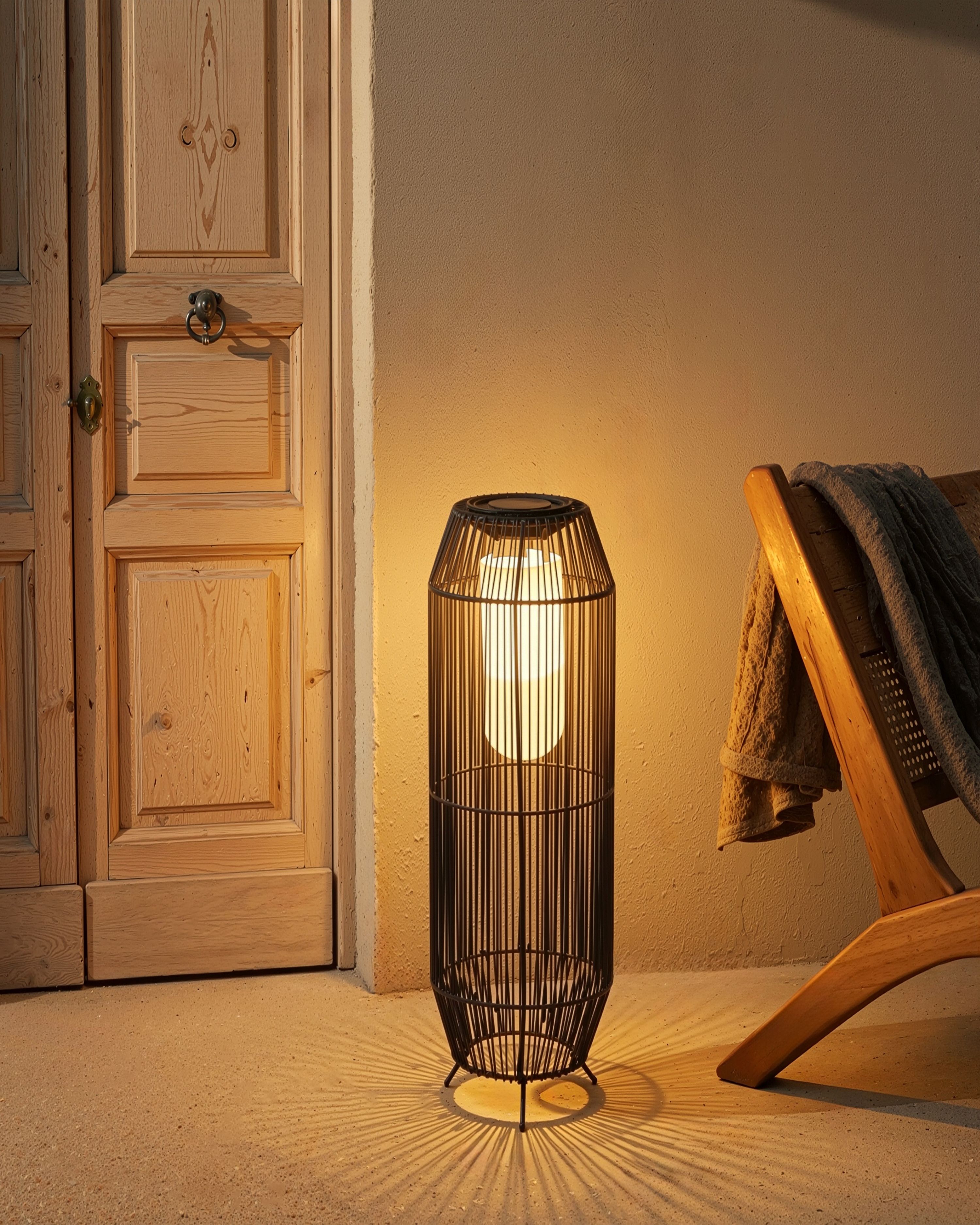 Solar Powered Lantern DONGWE 70 cm Black