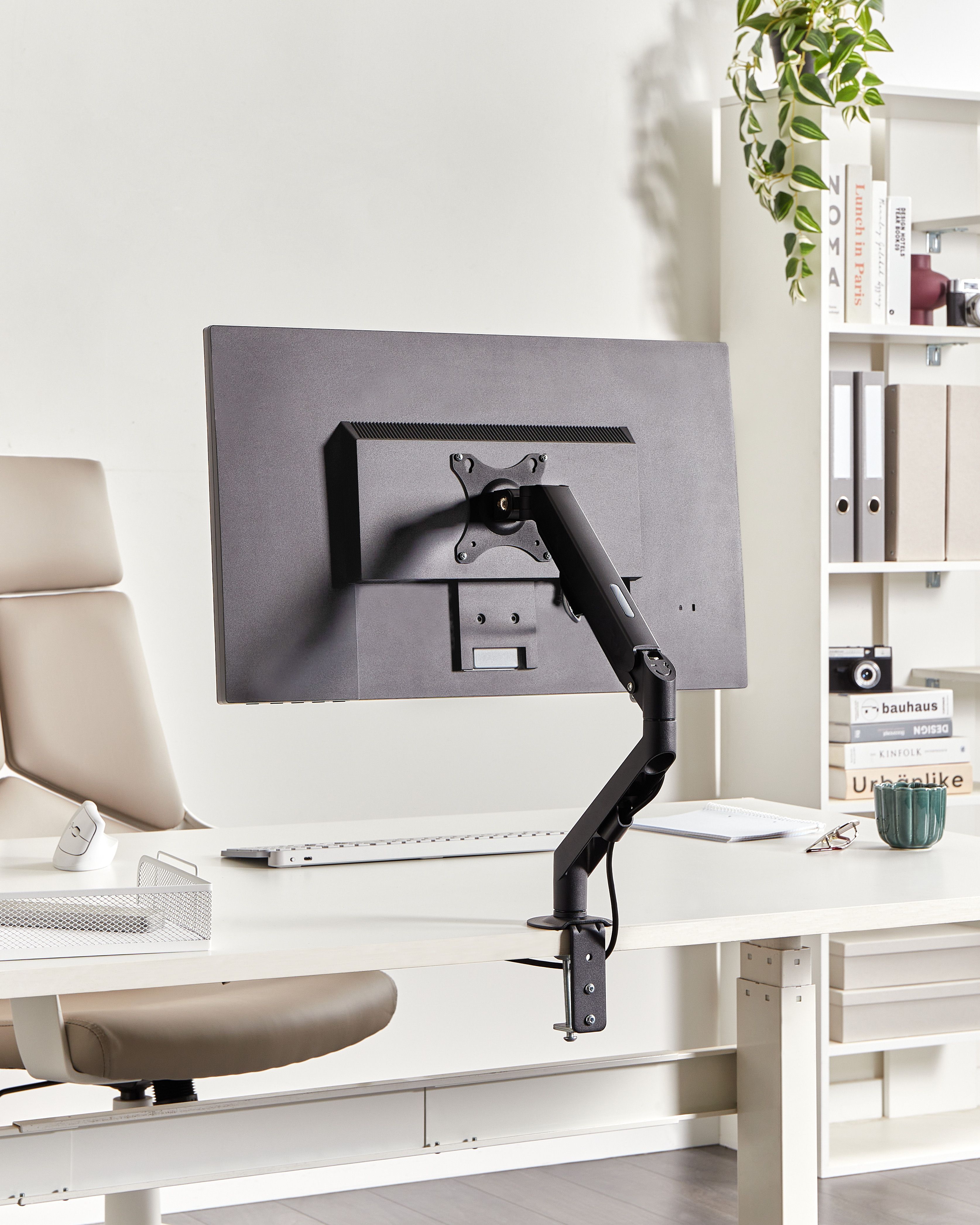 Single Monitor Arm MARM Black