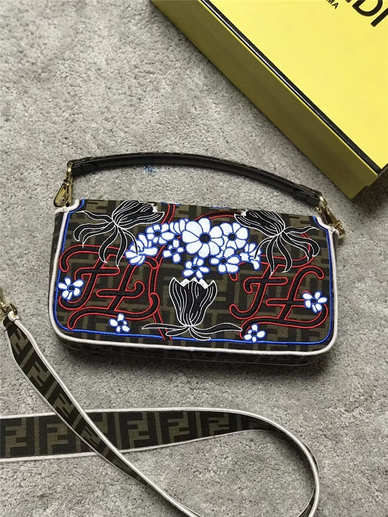fendi baguette bag - Replicaclubs