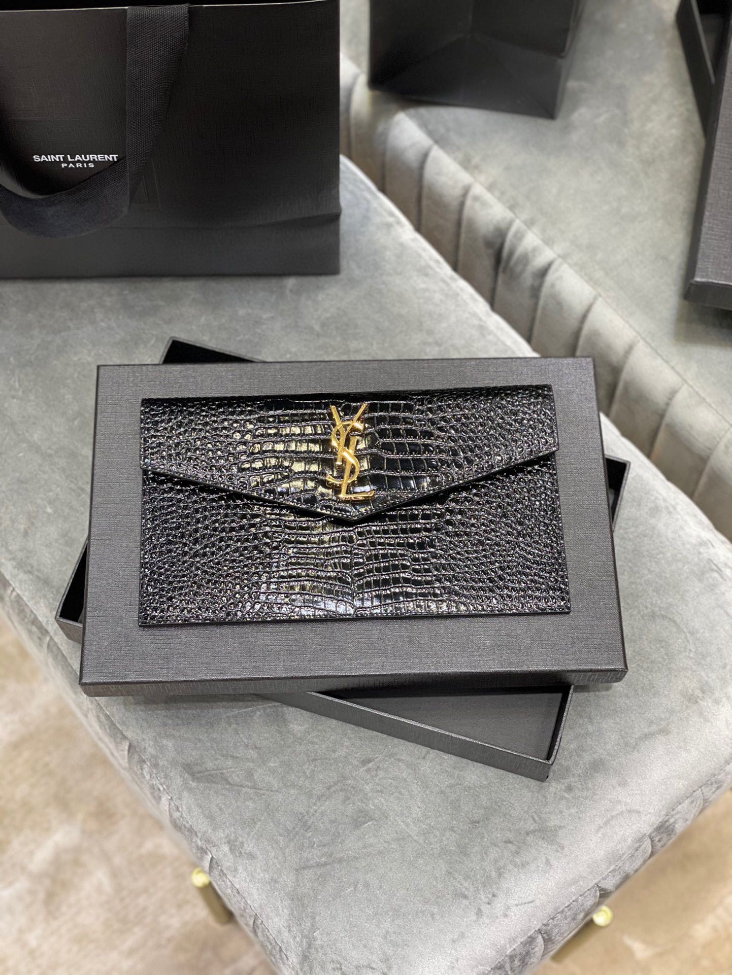 TO – New Luxury Bags SLY 3131:1High-quality replica