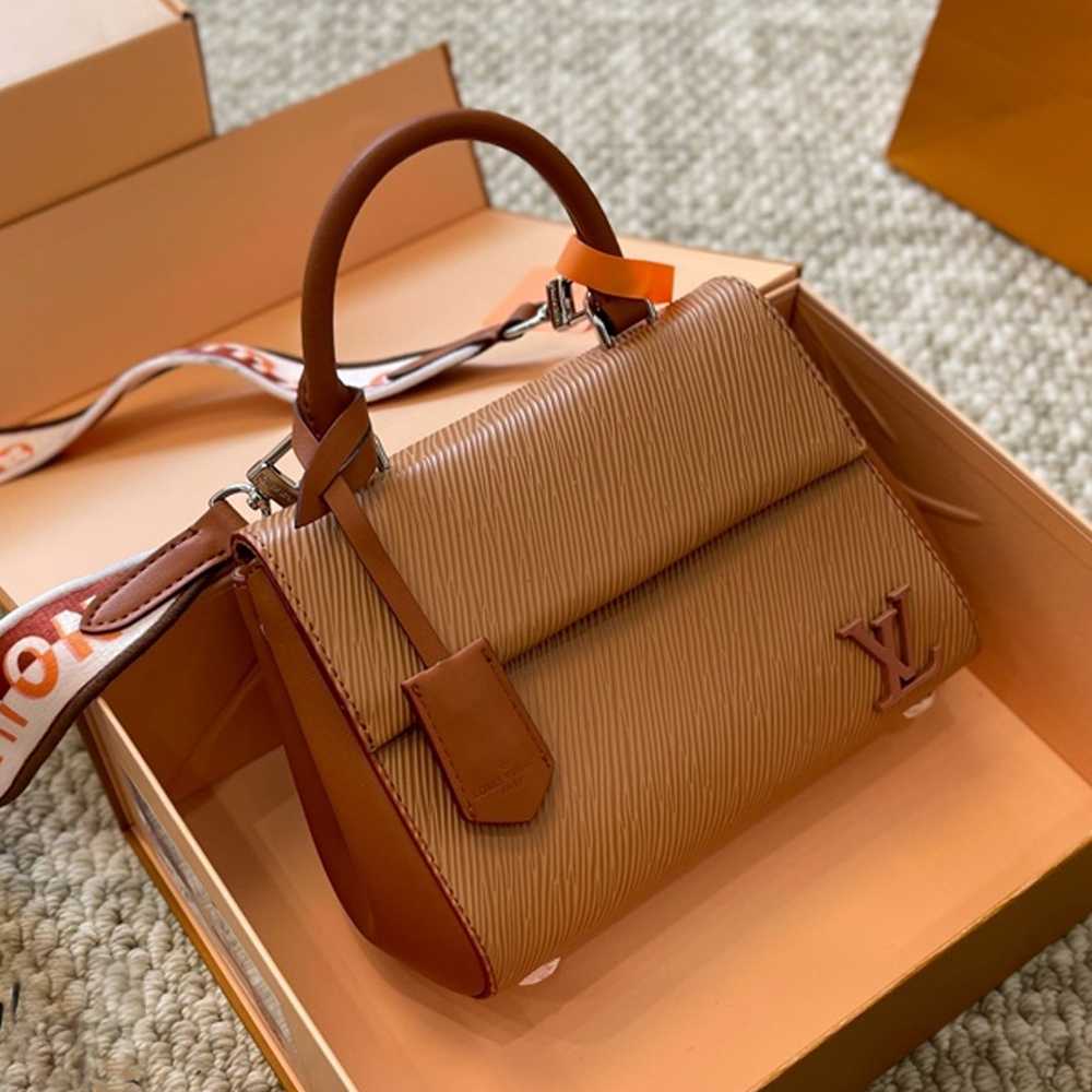 Louis Vuitton LV  Cluny Grained Leather Shoulder Handbag1:1High-quality replica