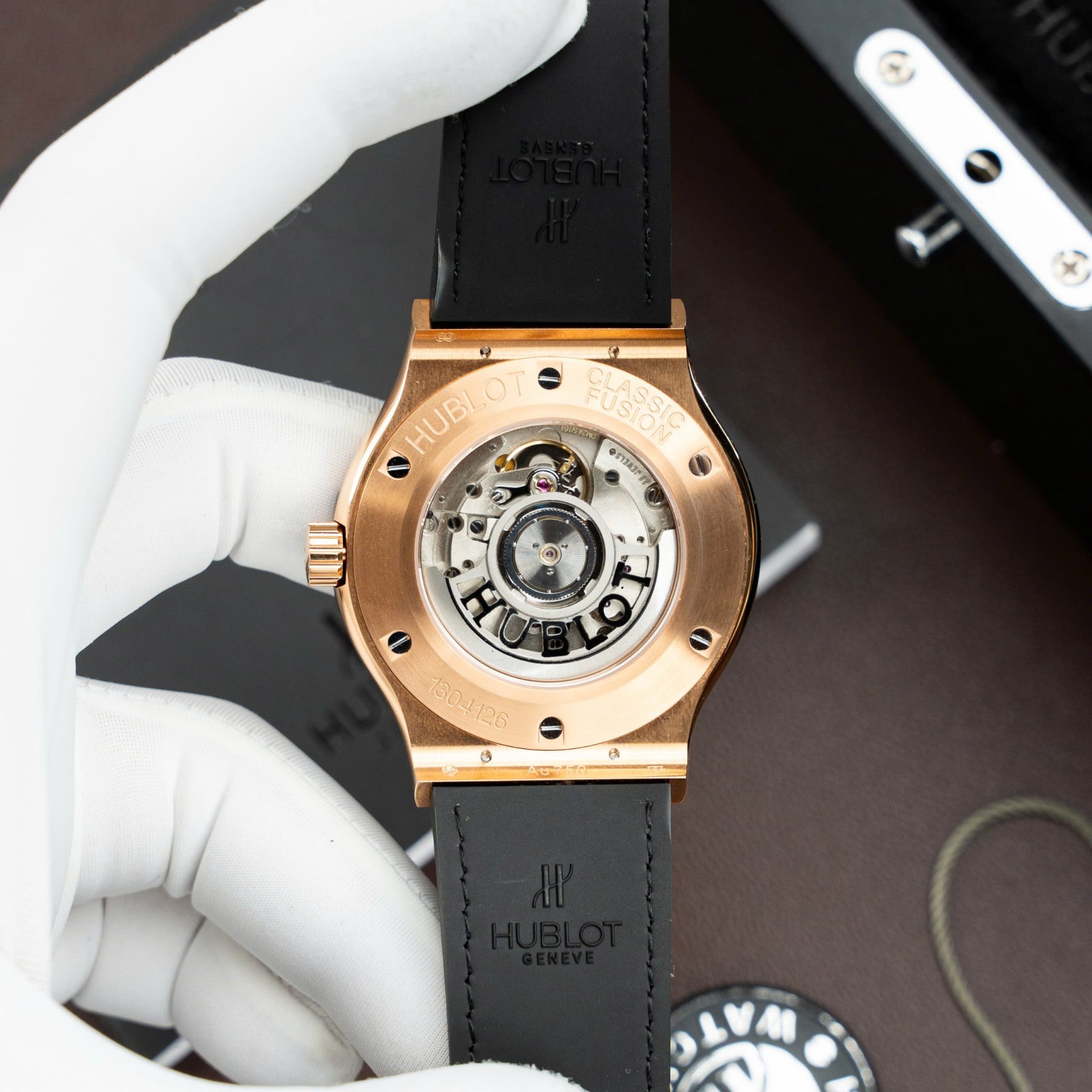 Hublot Classic Fusion King Gold Copies Watch Black Dial Movement SW300 Crocodile Leather Strap 42mm - Top club