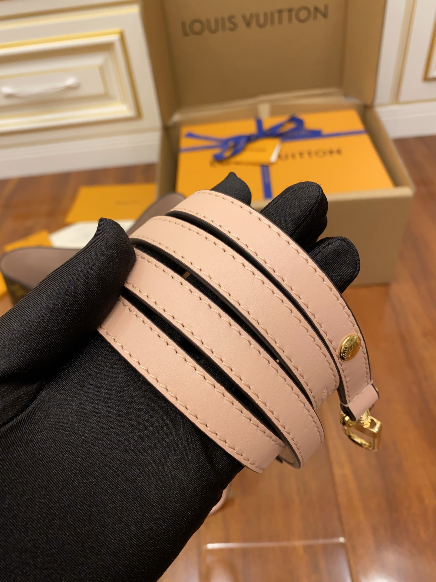 Louis Vuitton NeoNoe MM M440221:1High-quality replica