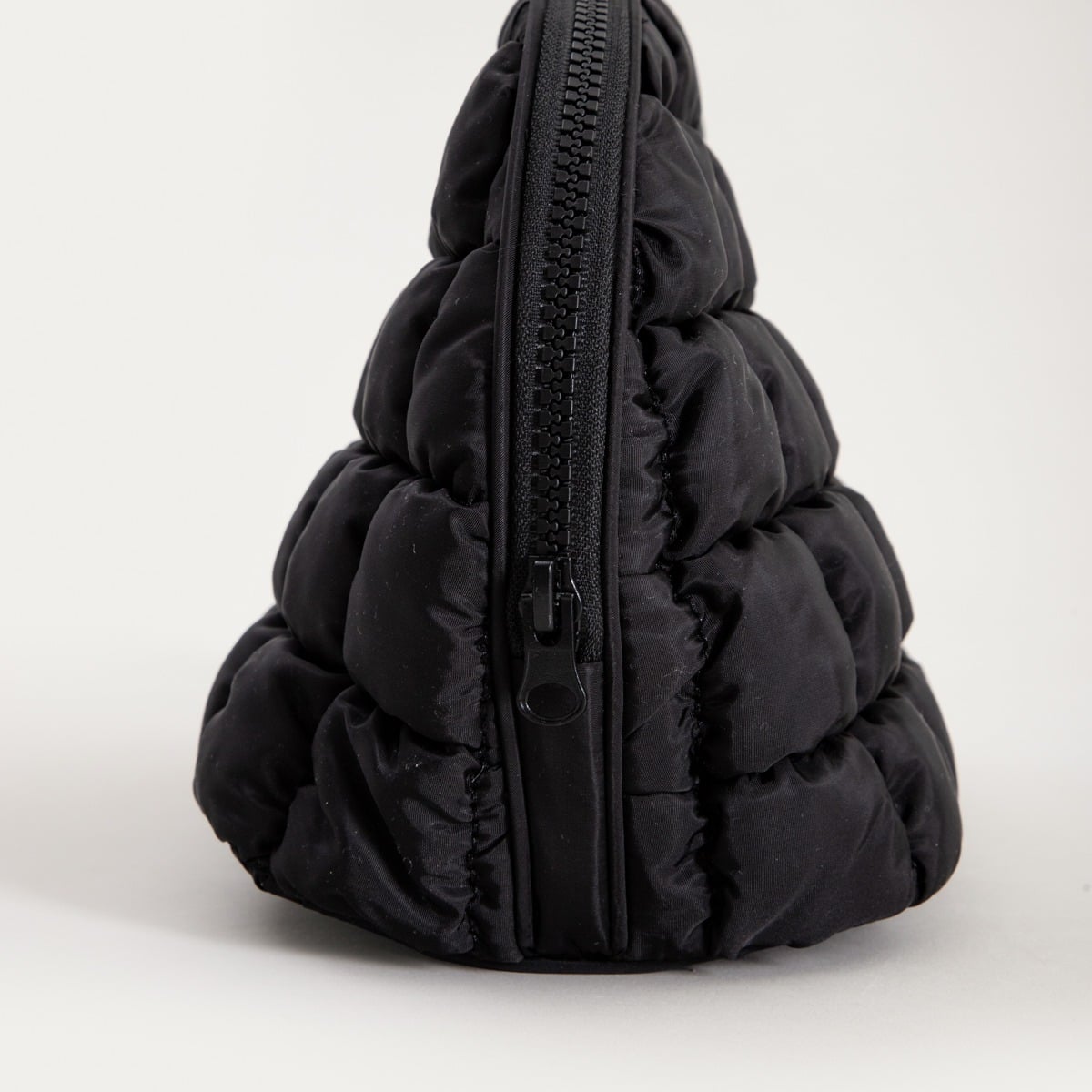 Kosmetyczka BLUFFI czarna 30x15x18 cm