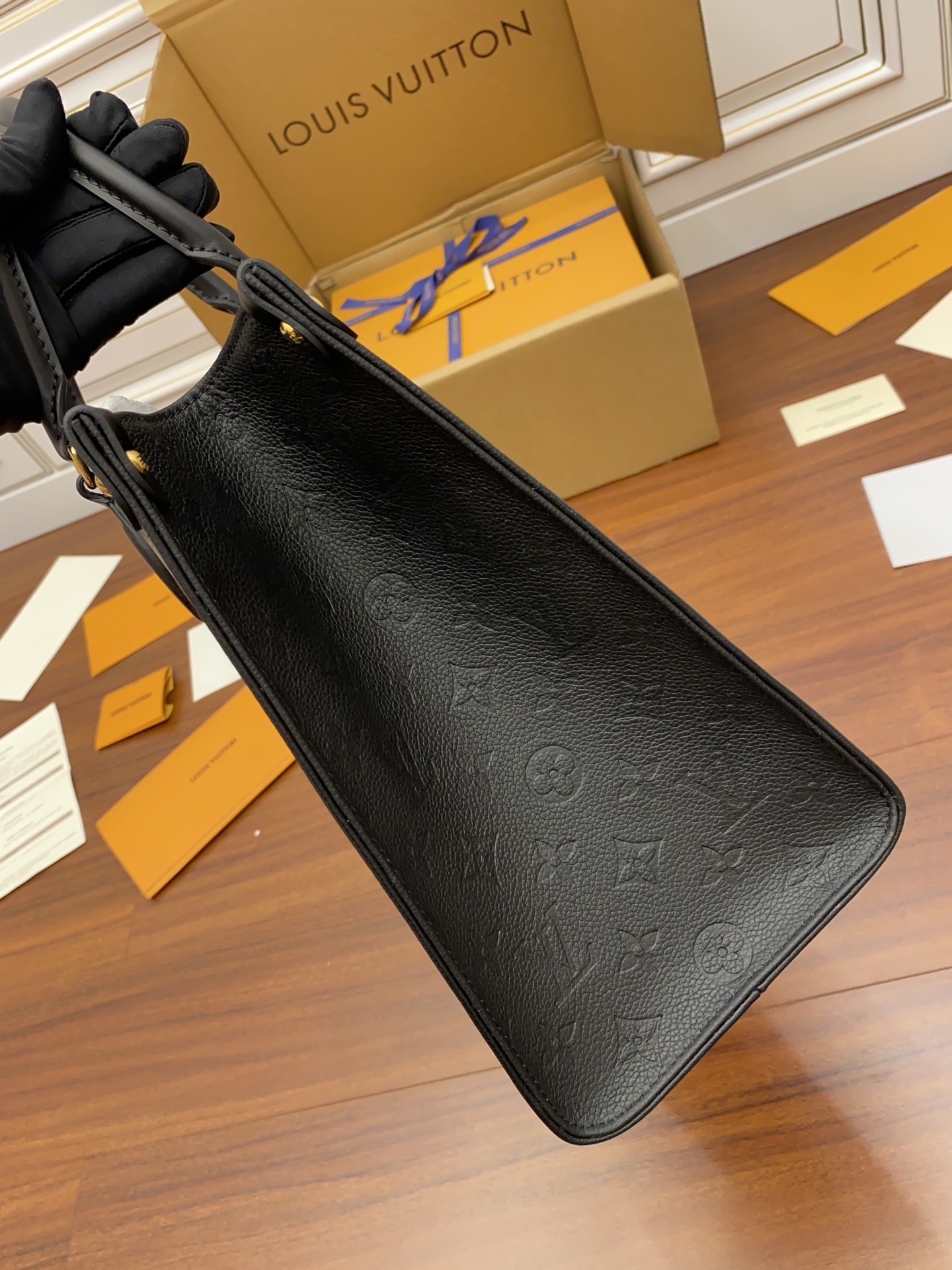Louis Vuitton Onthego MM M455951:1High-quality replica