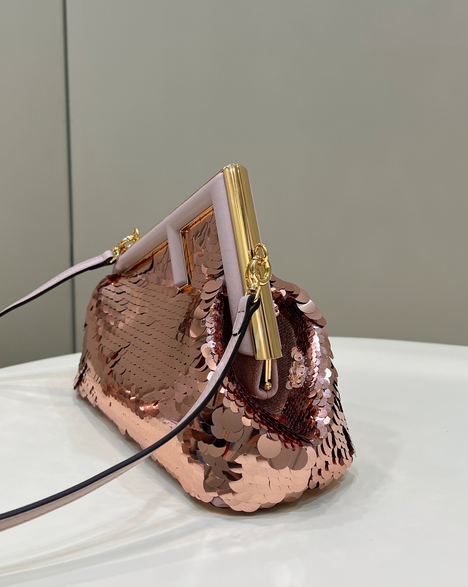 Fendi First - Replicaclubs