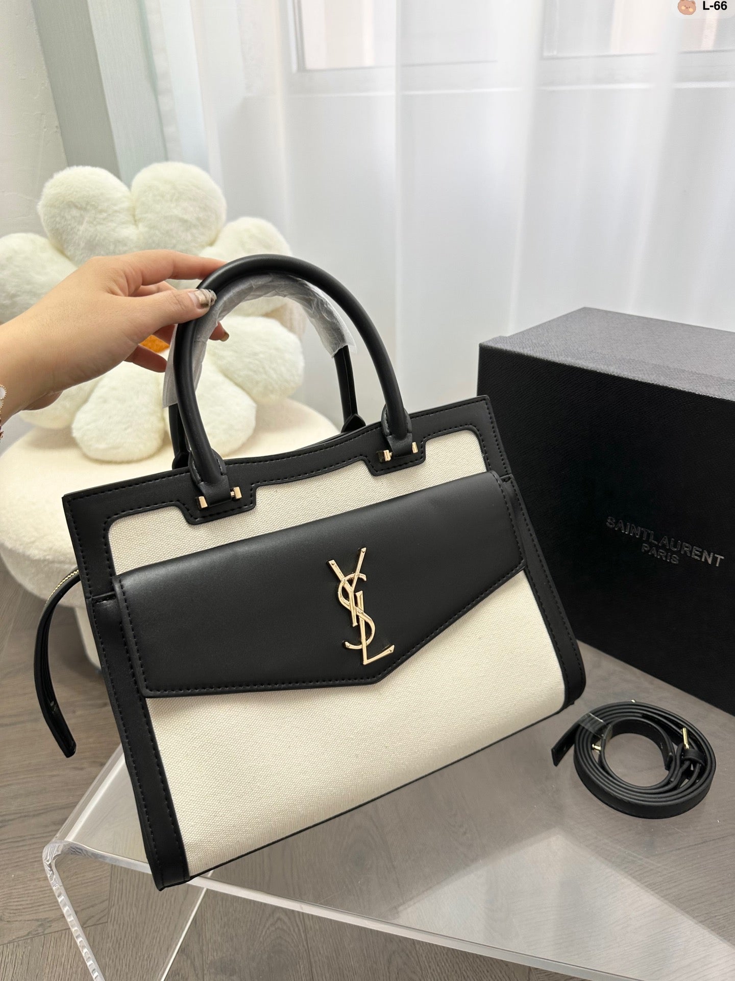 TO – Luxury Bags SLY 2831:1High-quality replica