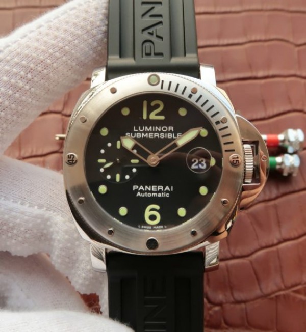 Replica Panerai XF PAM024 Black Dial Rubber Strap A7750 - Top club
