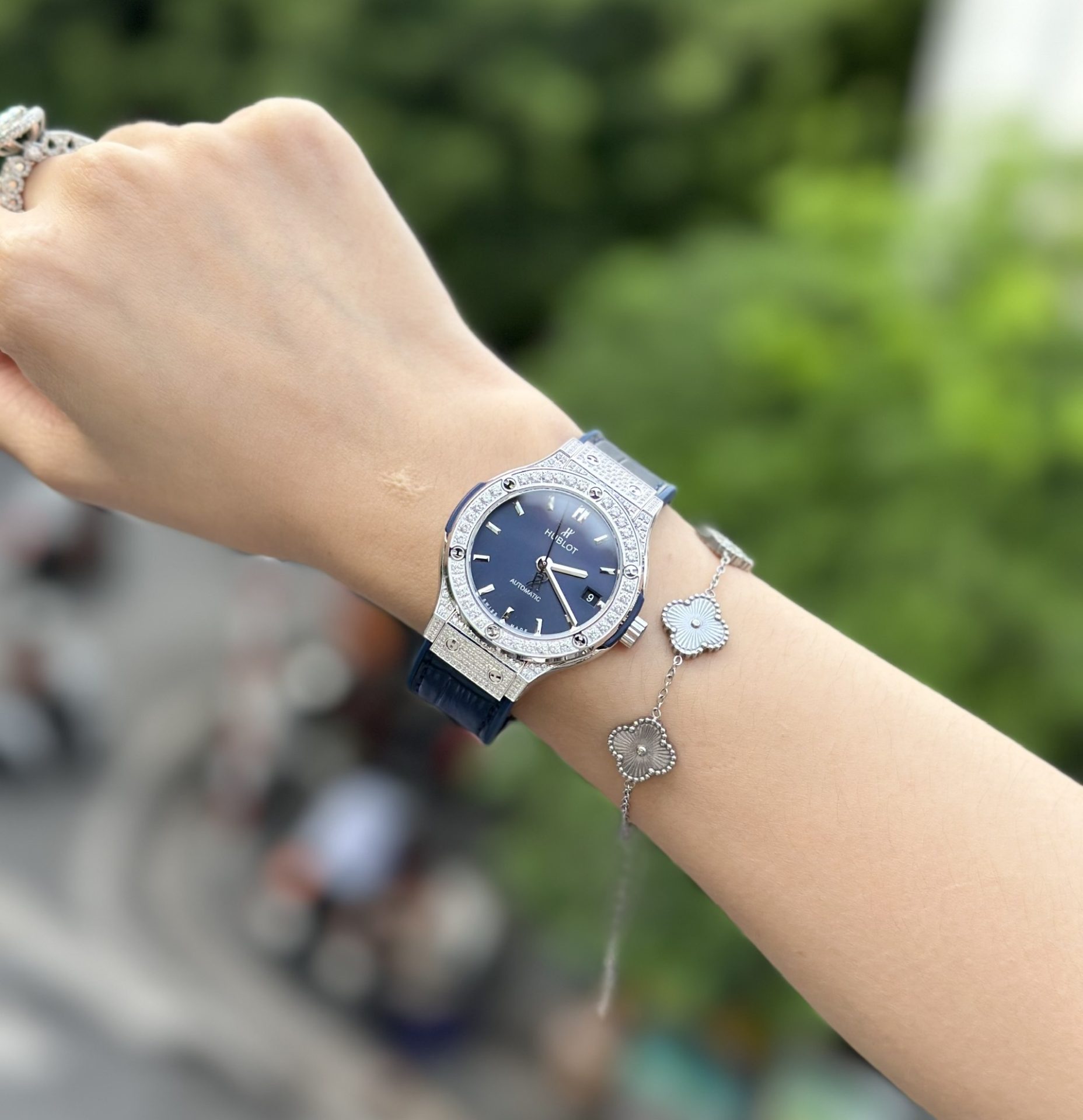 Hublot Replica 1:1 Watch Classic Fusion Blue Dial With Full Diamond HB Factory 38mm - Top club