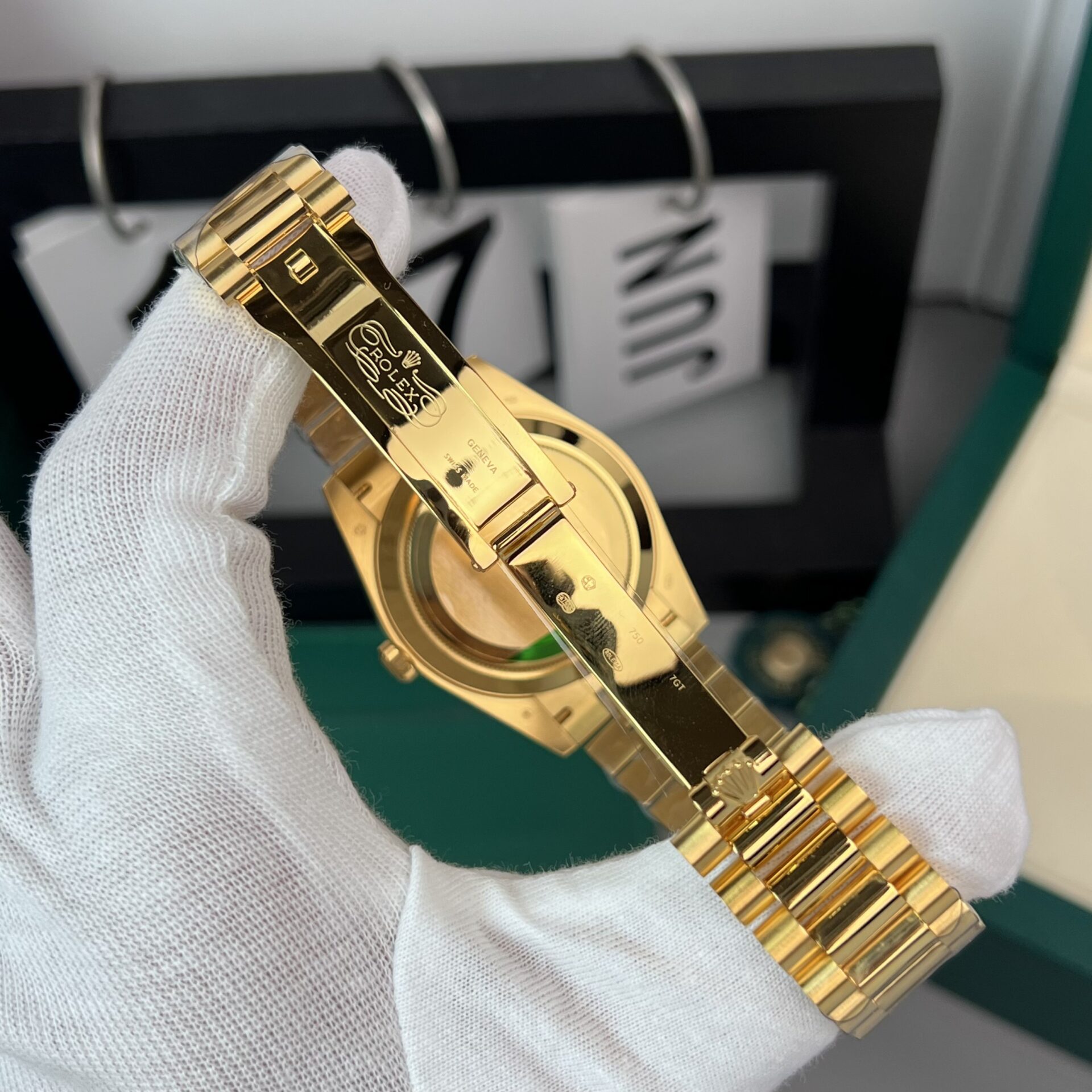 Rolex Day-Date Gold Wrapped Replica Watch Champagne Gold Dial GM V2 40mm - Top club