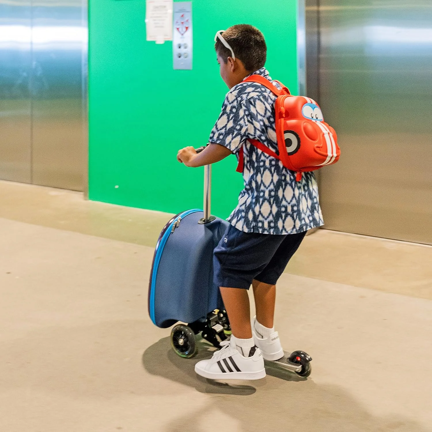 Kiddietotes Kid's Hard Shell Scooter Ride On Suitcase, Pink - Image 35