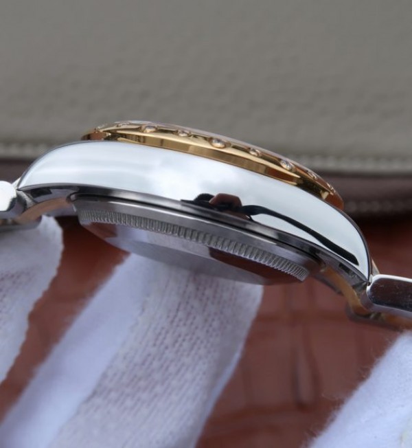 Replica Rolex DateJust 31mm Diamonds Bezel Roman Markers White Dial Bracelet A2235 - Top club