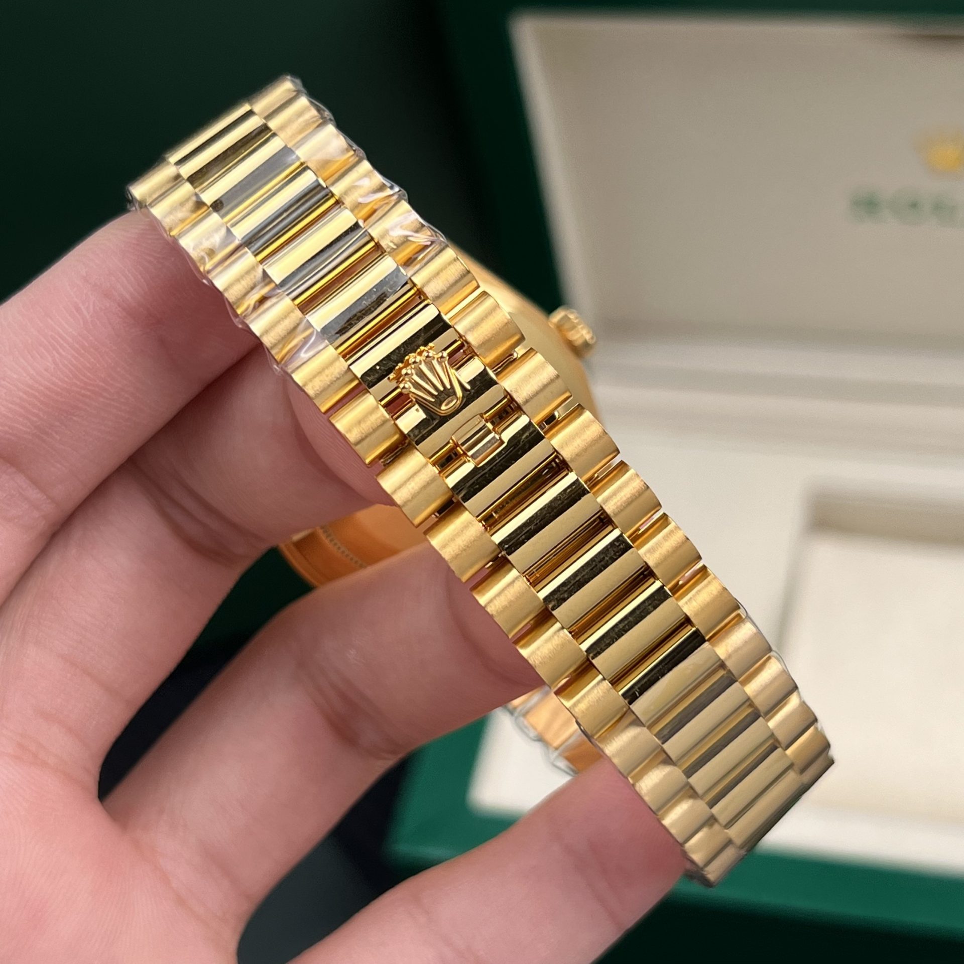 Rolex Replica Watch Day-Date Gold Wrapped Weight 177gram Champagne Dial GM Factory 40mm - Top club