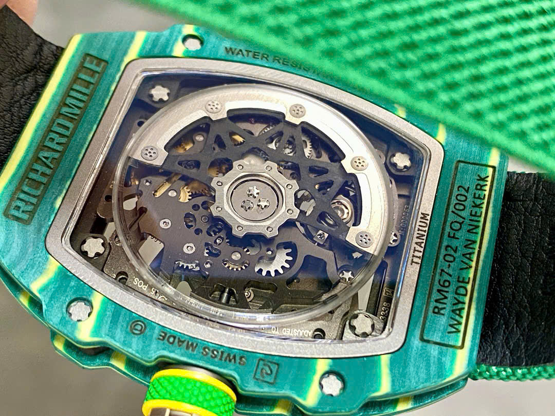 Richard Mille RM67-02 Case Green Carbon Refined Super Light 37 Grams 38.7��47.52mm - Top club