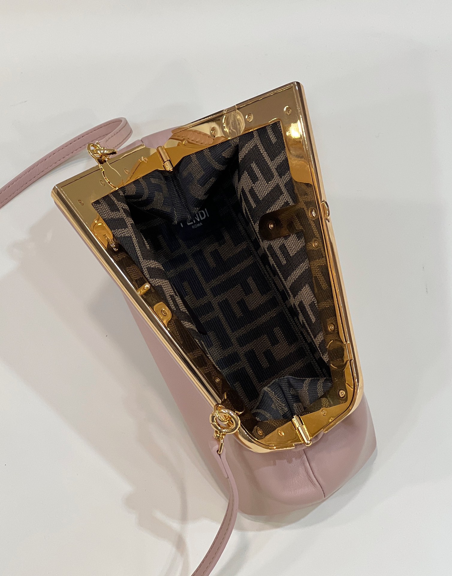 Fendi First - Replicaclubs
