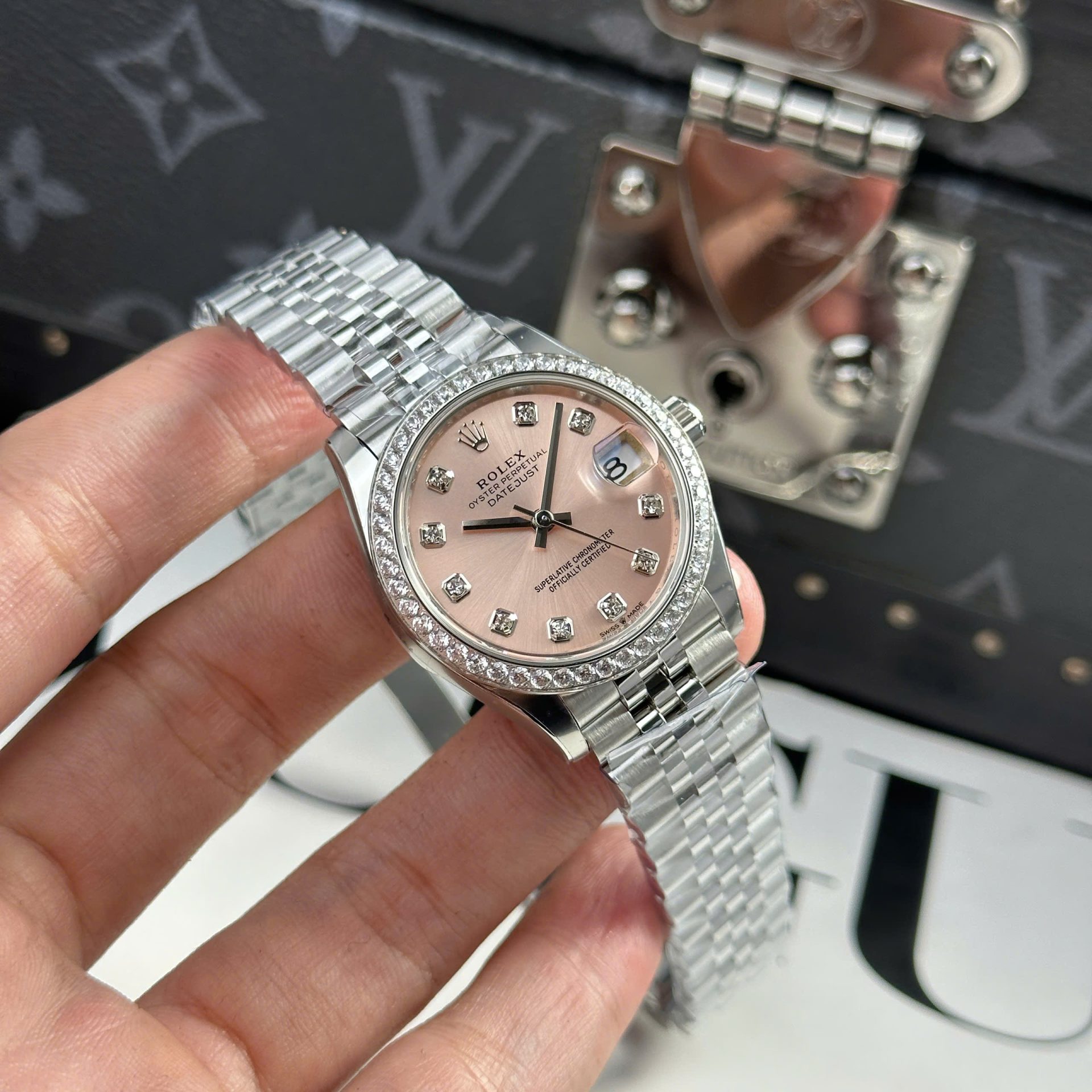 Rolex DateJust Replica Watch Women Dial Pink Jubilee Strap THB Factory 31mm - Elite Watch Atelier