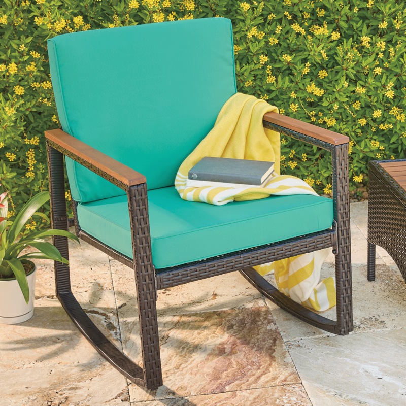 Bisbee Wicker Chair and Table - MIDNIGHT VELVET CATALOG
