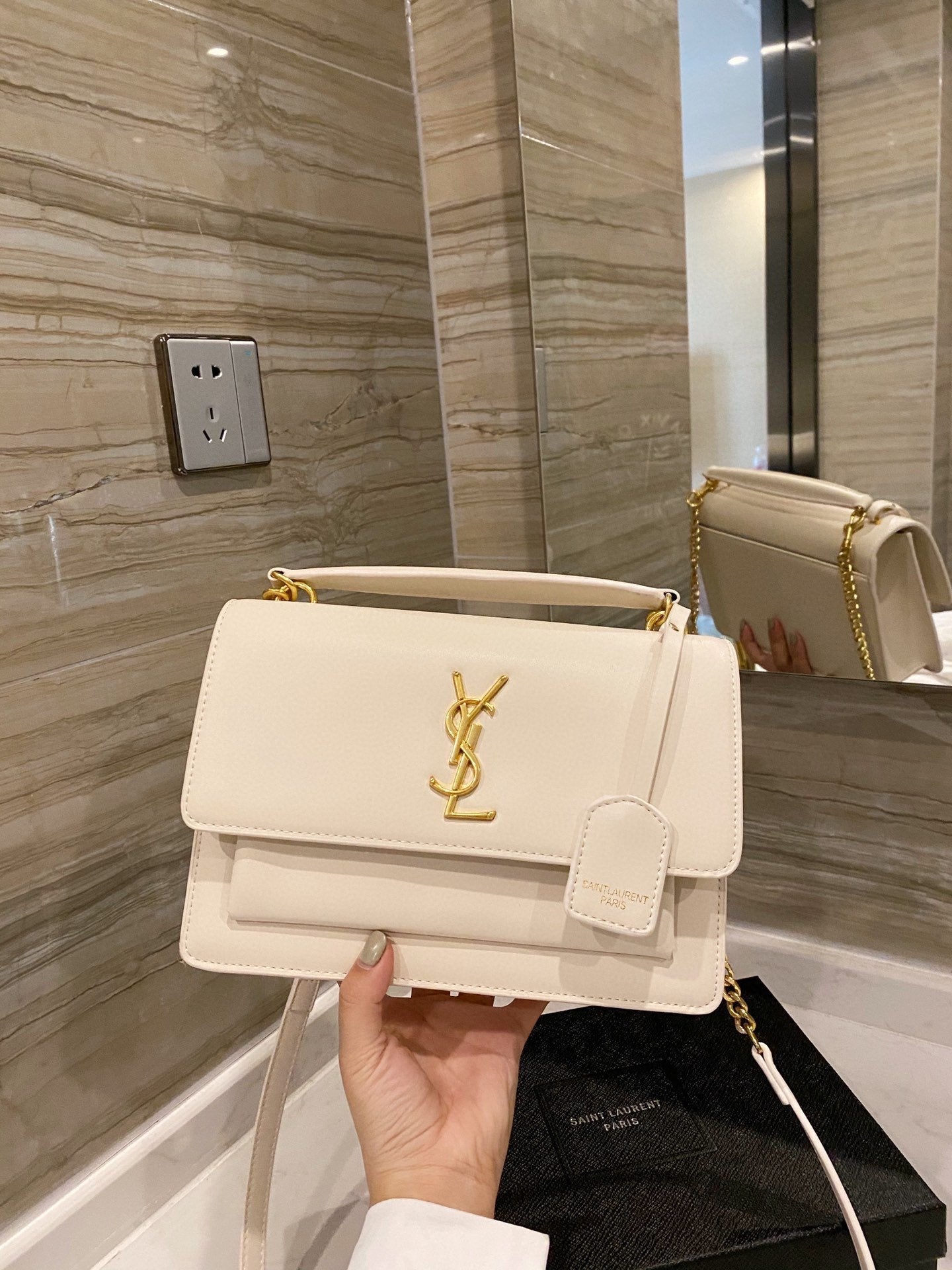 TO – Luxury Edition Bags SLY 1681:1High-quality replica