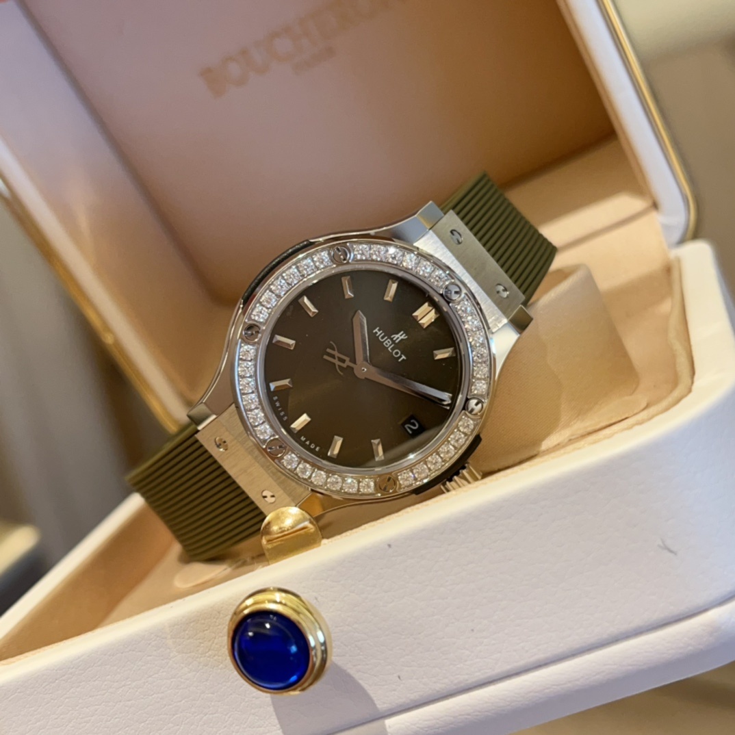 Hublot Classic 33mm High-End Women's Watch(1:1 replica) - Top club