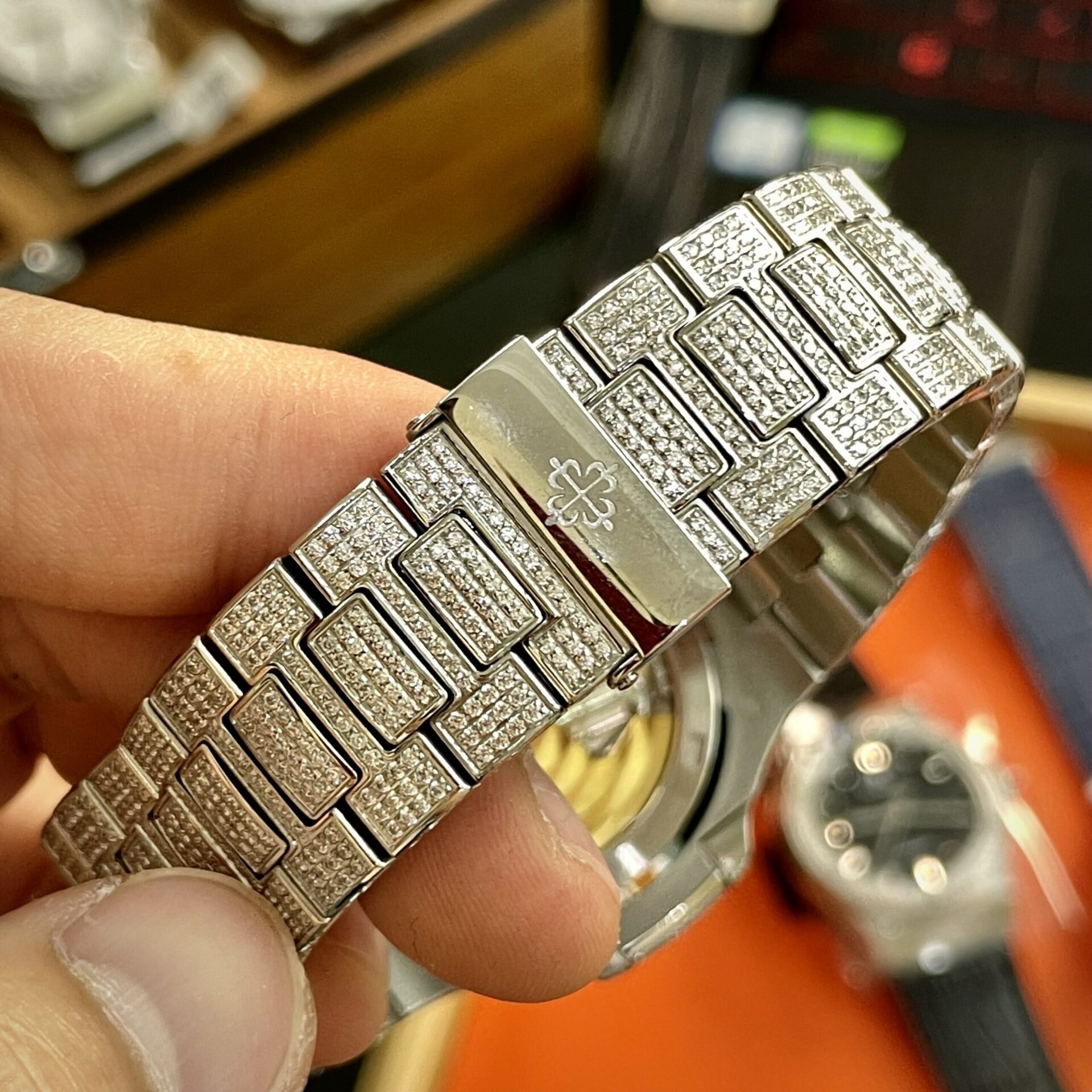 Patek Philippe Replica Watches Nautilus 5719 Full Diamonds PPF 40mm - Top club