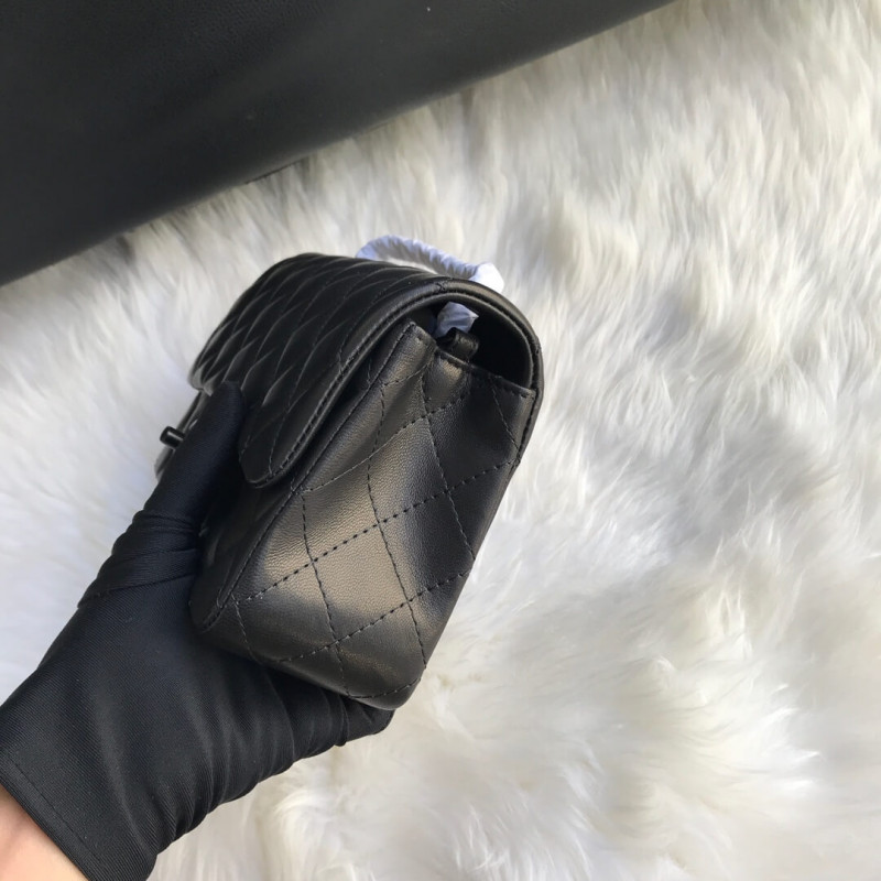 Replica Chanel Lambskin 20Cm Classic Flap Bag 1116 Black1:1High-quality replica