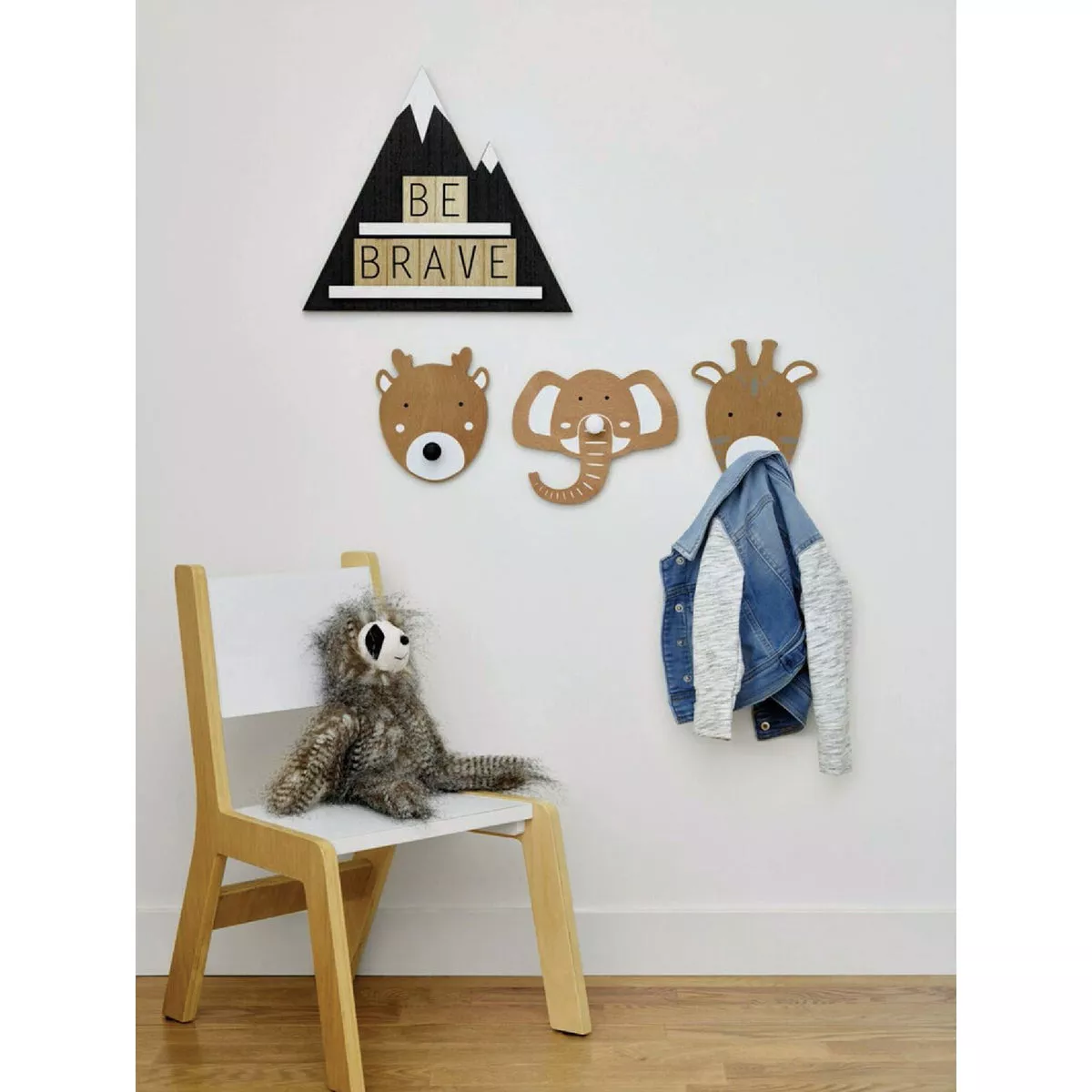 Command Assorted Picture Hanging Strips, Big Pack, 8 Sets Large, 6 Sets Medium, 4 Sets Small
