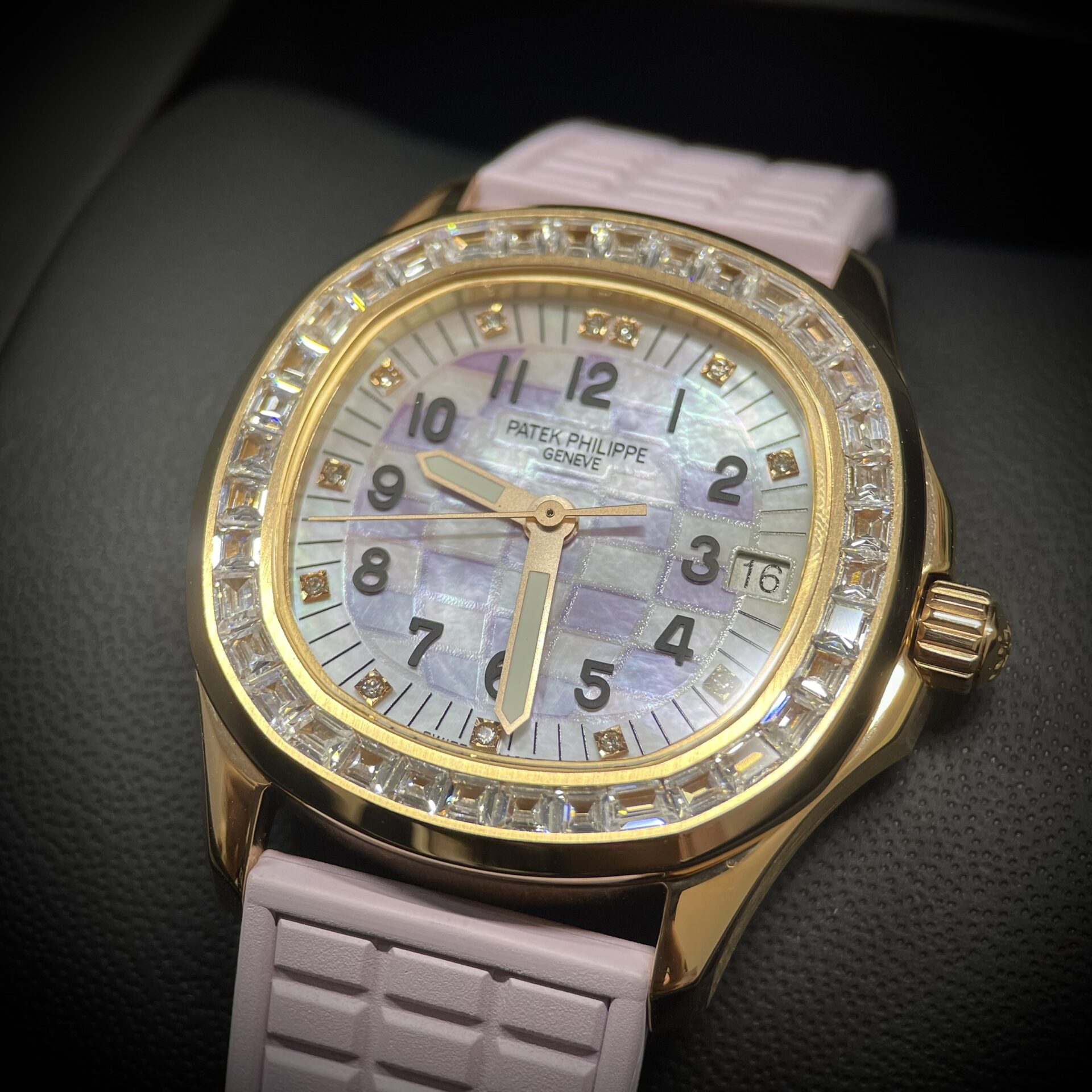 Patek Philippe Aquanaut 5072R Women s Replica Watch Pink PPF 35.6mm - Top club