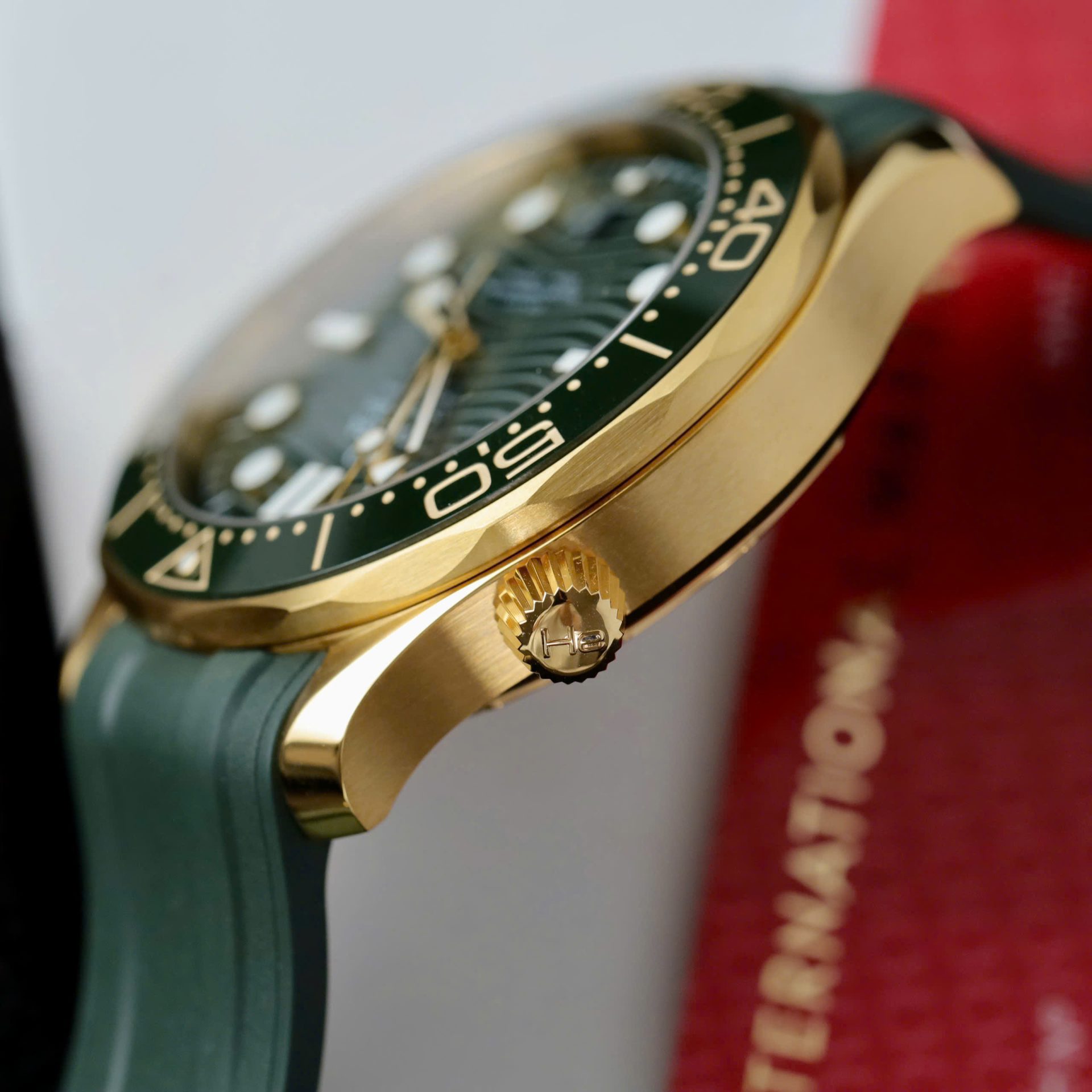 Omega Seamaster Diver 300M Replica Watches Green Dial Rubber Strap VS Factory 42mm - Top club