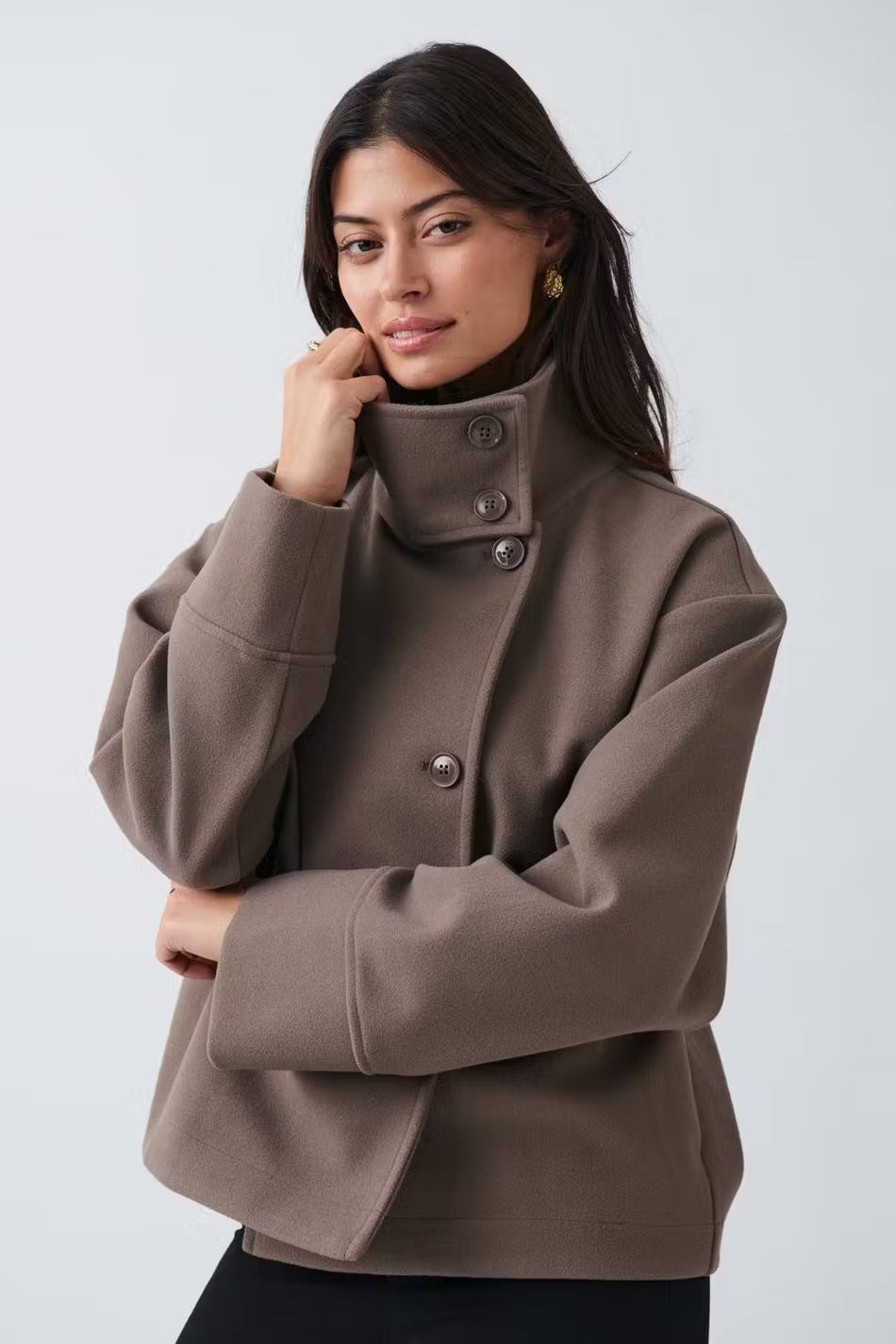 Chique Korte Damesjas voor Herfst – Elegante Kraag en Knoopsluiting, Perfect voor Laagjes, Verkrijgbaar in Meerdere Kleuren