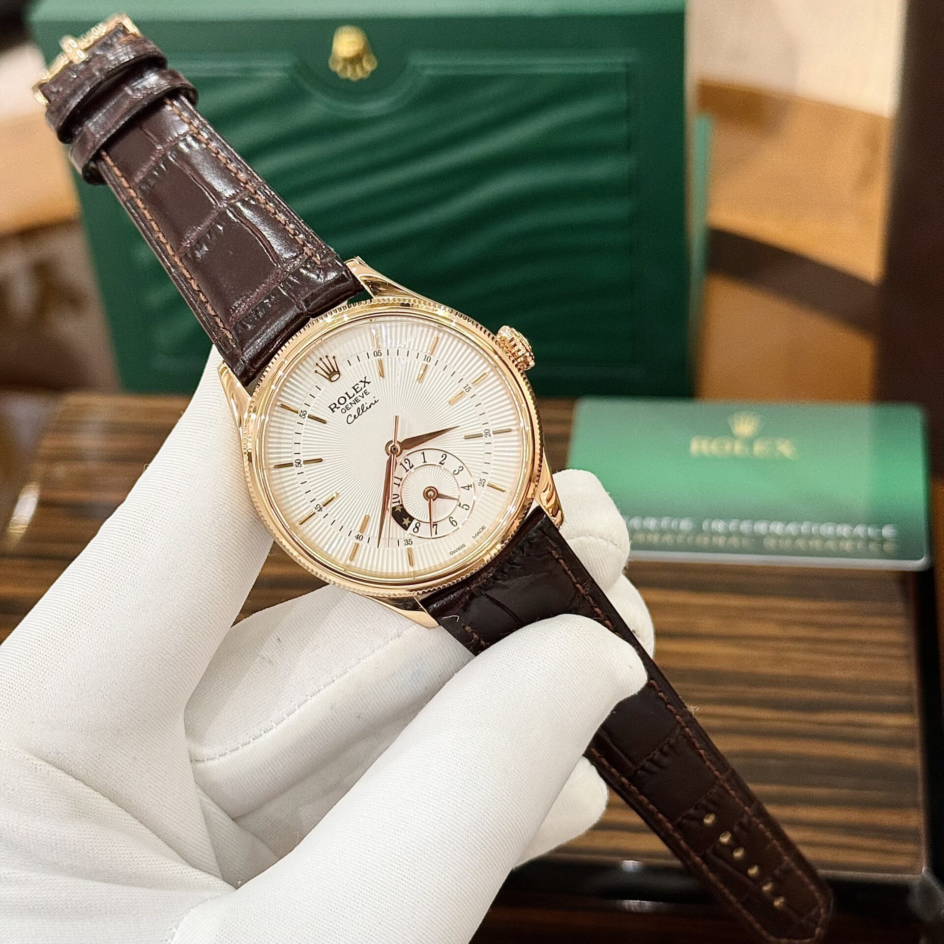 Rolex Cellini 50525 Replica Watch Rose Gold Brown Strap 39mm - Top club