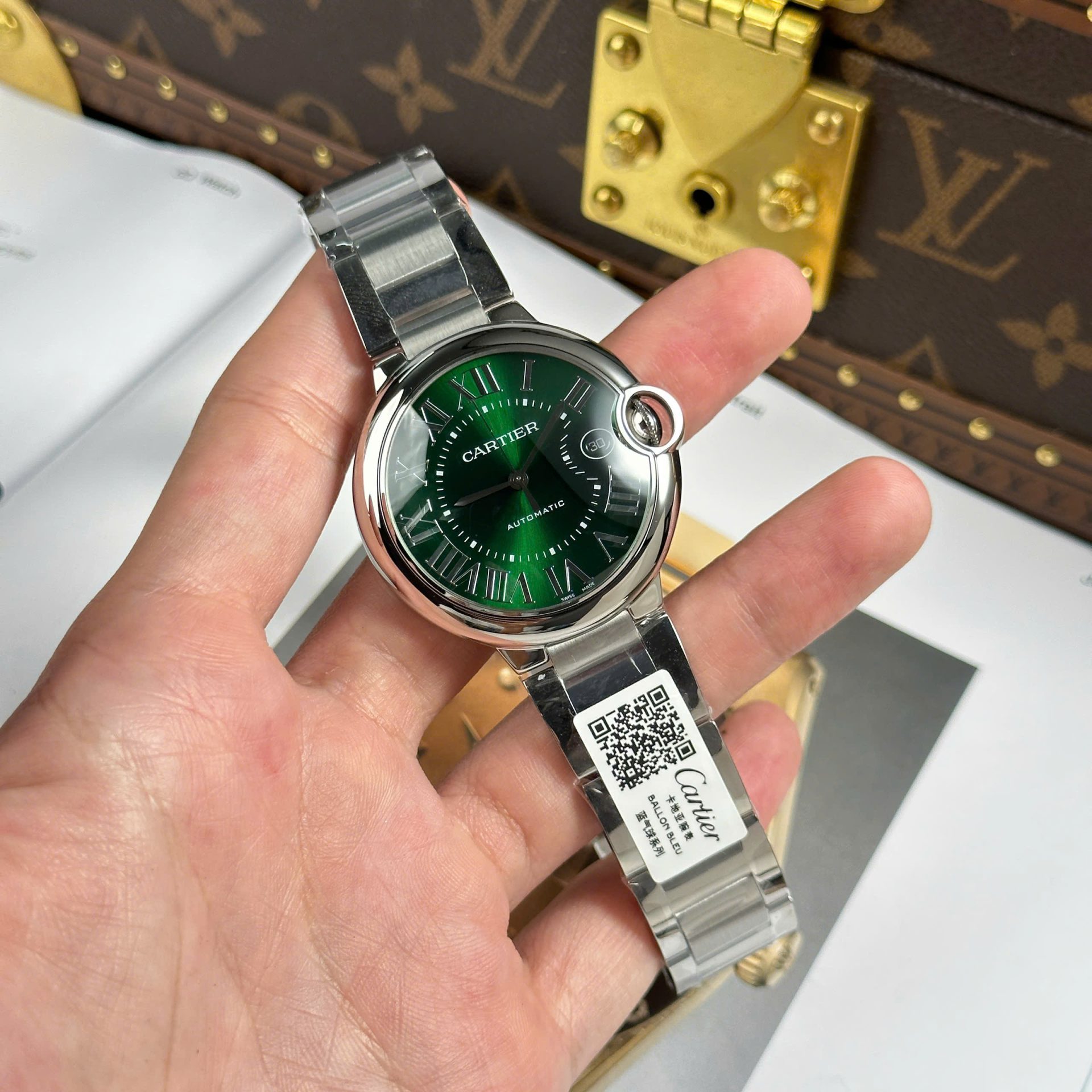 Cartier Ballon Bleu Best Replica Watch Green Dial Metal Wire AF Factory 40mm - Elite Watch Atelier