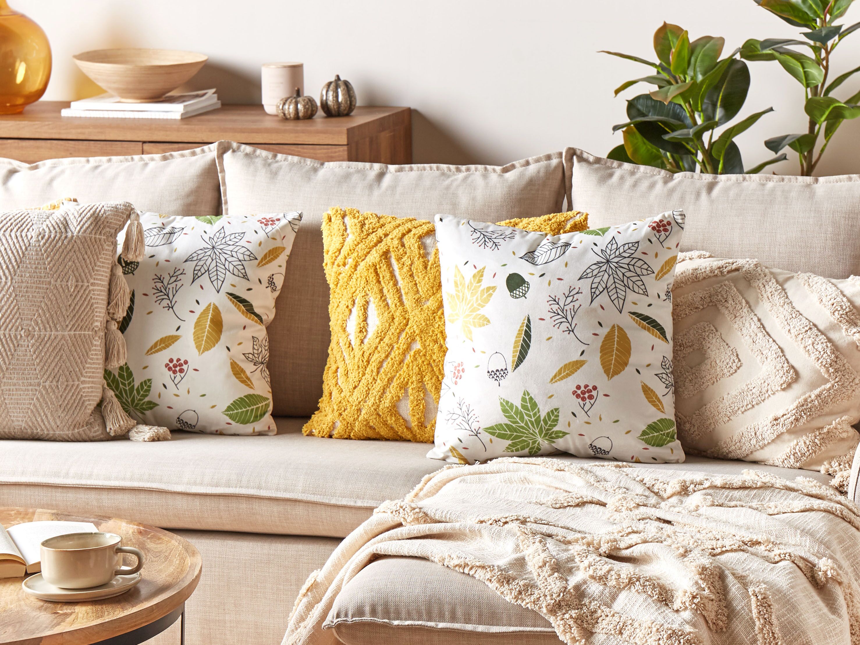 Throw Cushion MULLEIN Velvet 45 x 45 cm Multicolour Plant Pattern