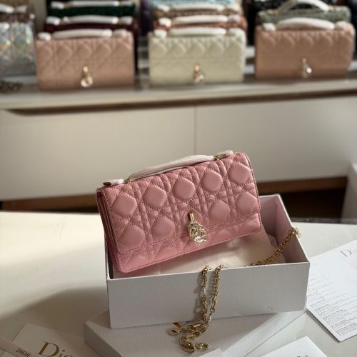 Bagsdubai.com1:1High-quality replica