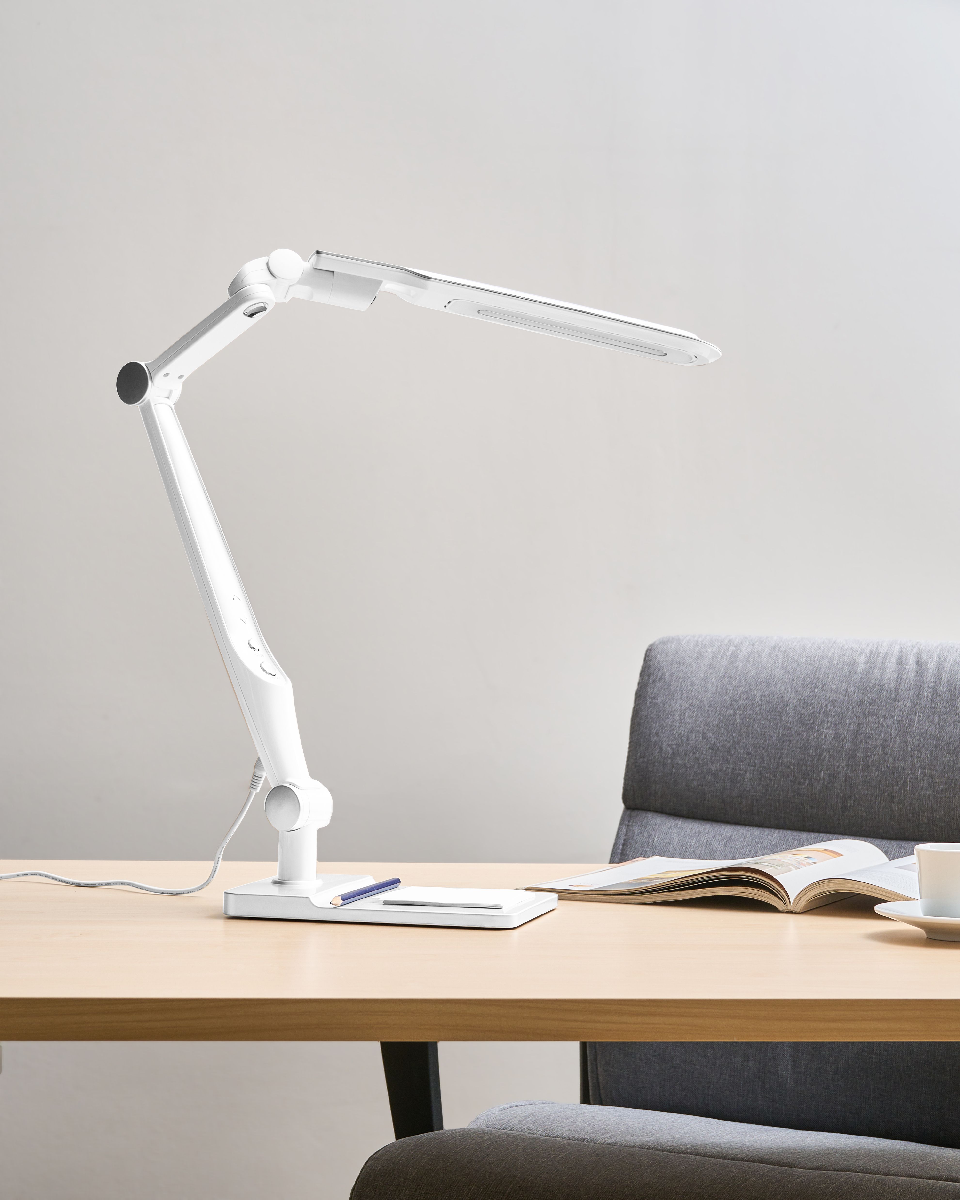 LED Desk Lamp PEGASI with Dimmer Silver