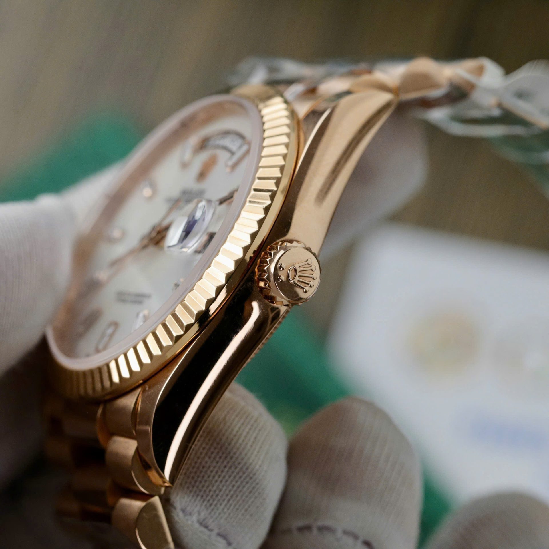 Rolex Day-Date Dial Mother Of Pearl Best Replica Watch Custom Gold Wrapped 36mm - Top club