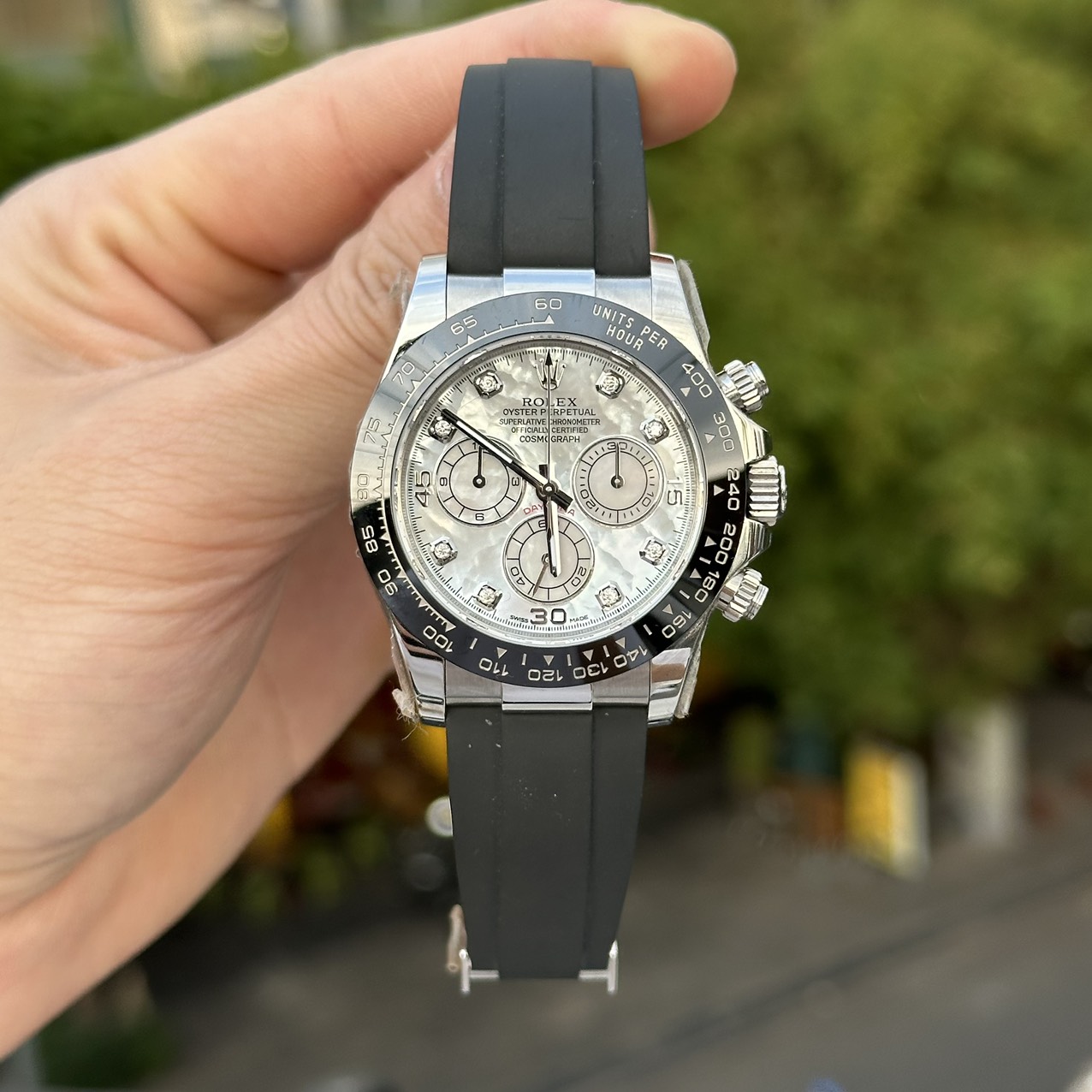 Rolex Best Replica Watch Daytona Mother Of Pearl   Moissanite Diamonds Dial 40mm - Top club