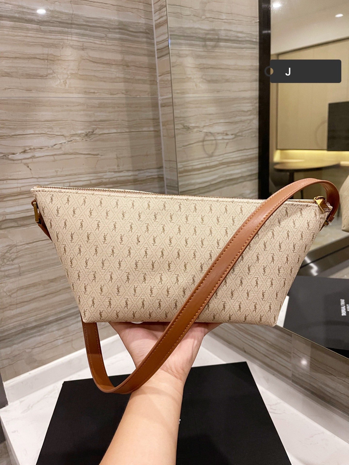 TO – Luxury Edition Bags SLY 1871:1High-quality replica