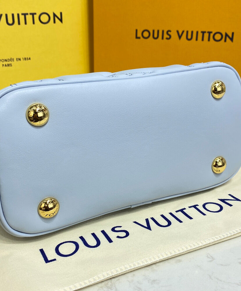Louis Vuitton Alma BB1:1High-quality replica