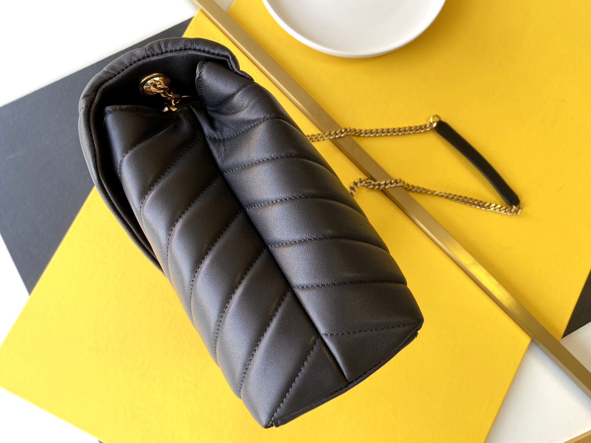 SAINT LAURENT MONOGRAM1:1High-quality replica