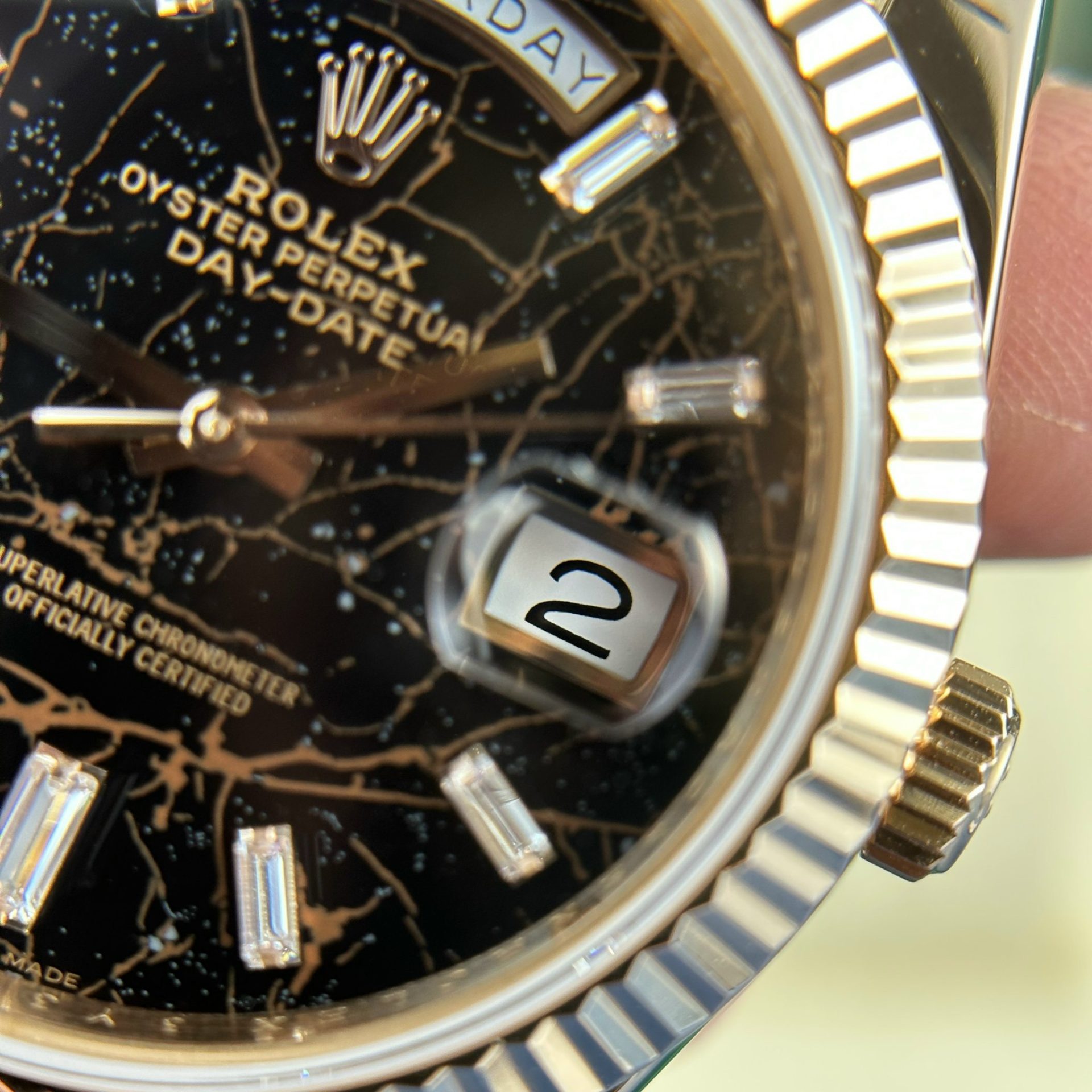 Rolex Best Replica Watch Day-Date 228235 Eisenkiesel Dial 18K Gold Wrapped GMF 40mm - Top club